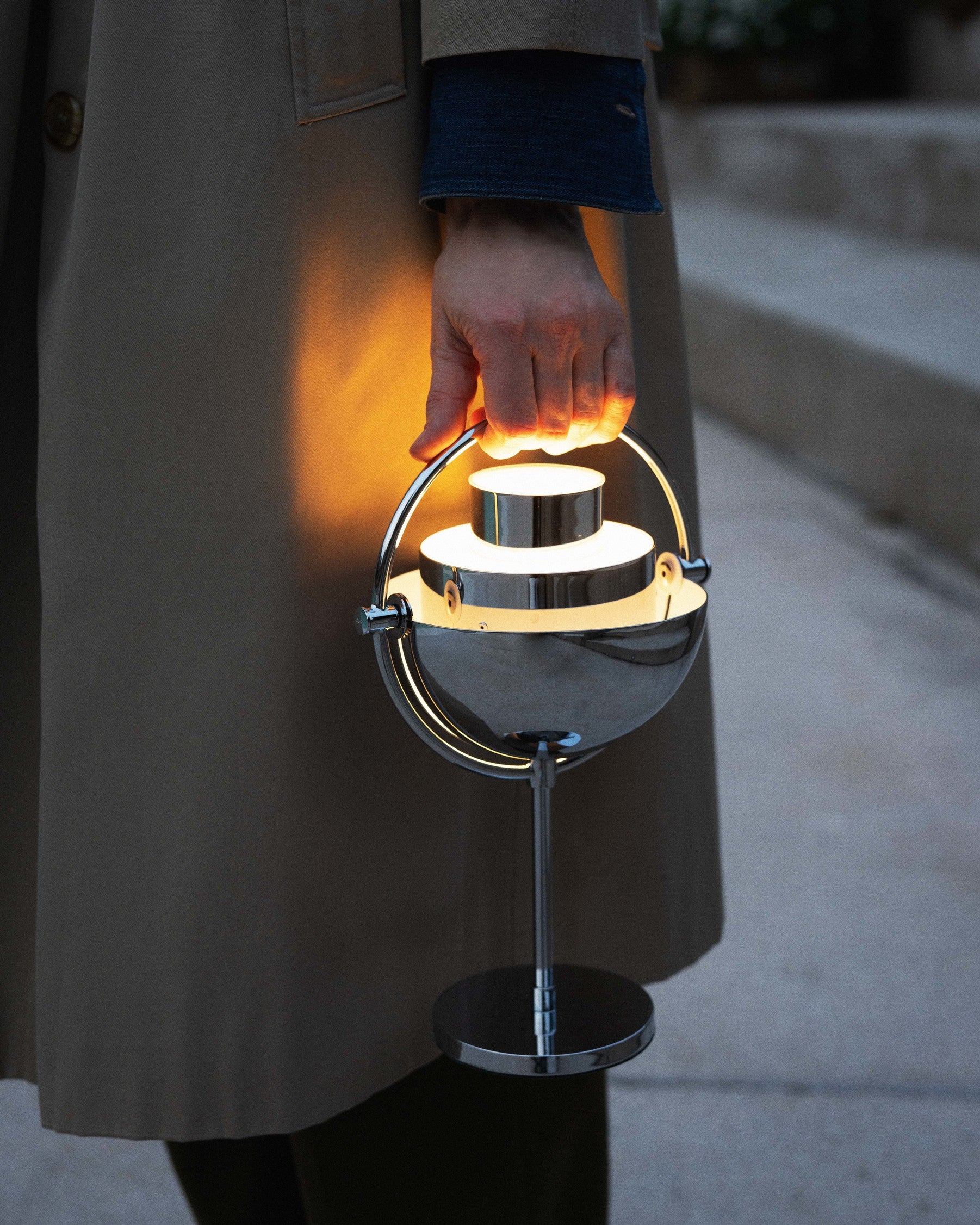 Tragbare Lampe MULTI-LITE Chrom