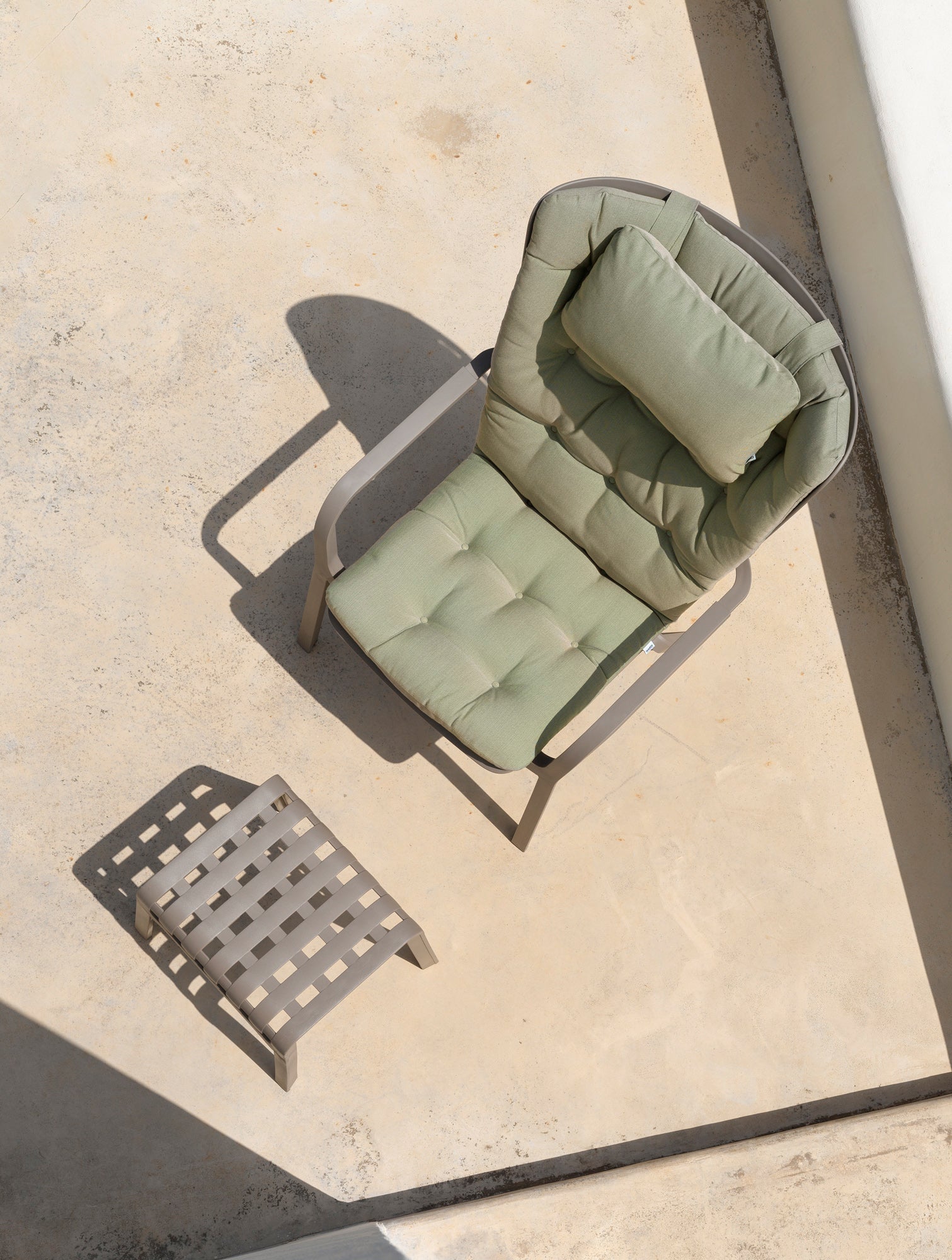 Outdoor Armchair FOLIO agave green