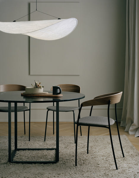 Weiße angespannte Hanglampe