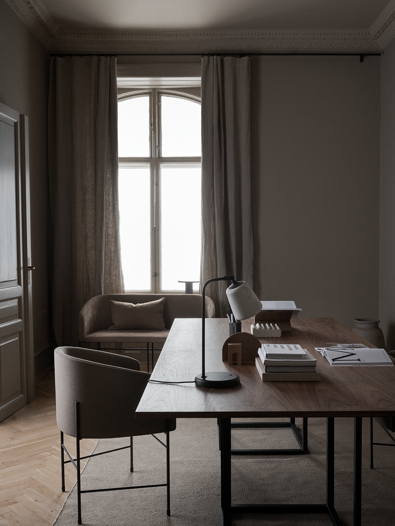 Desk lamp material white marble