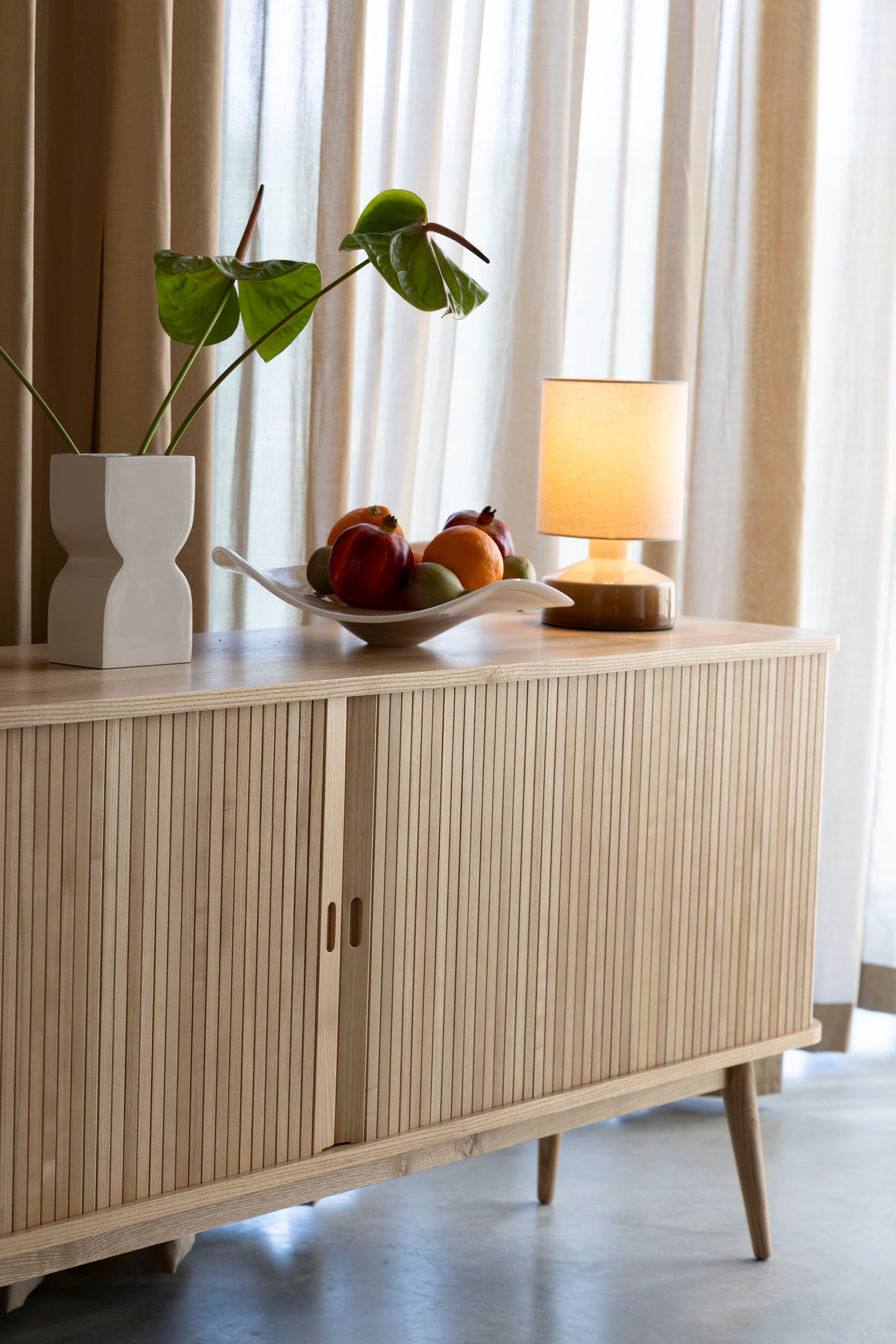 Tischlampe NOOK beige