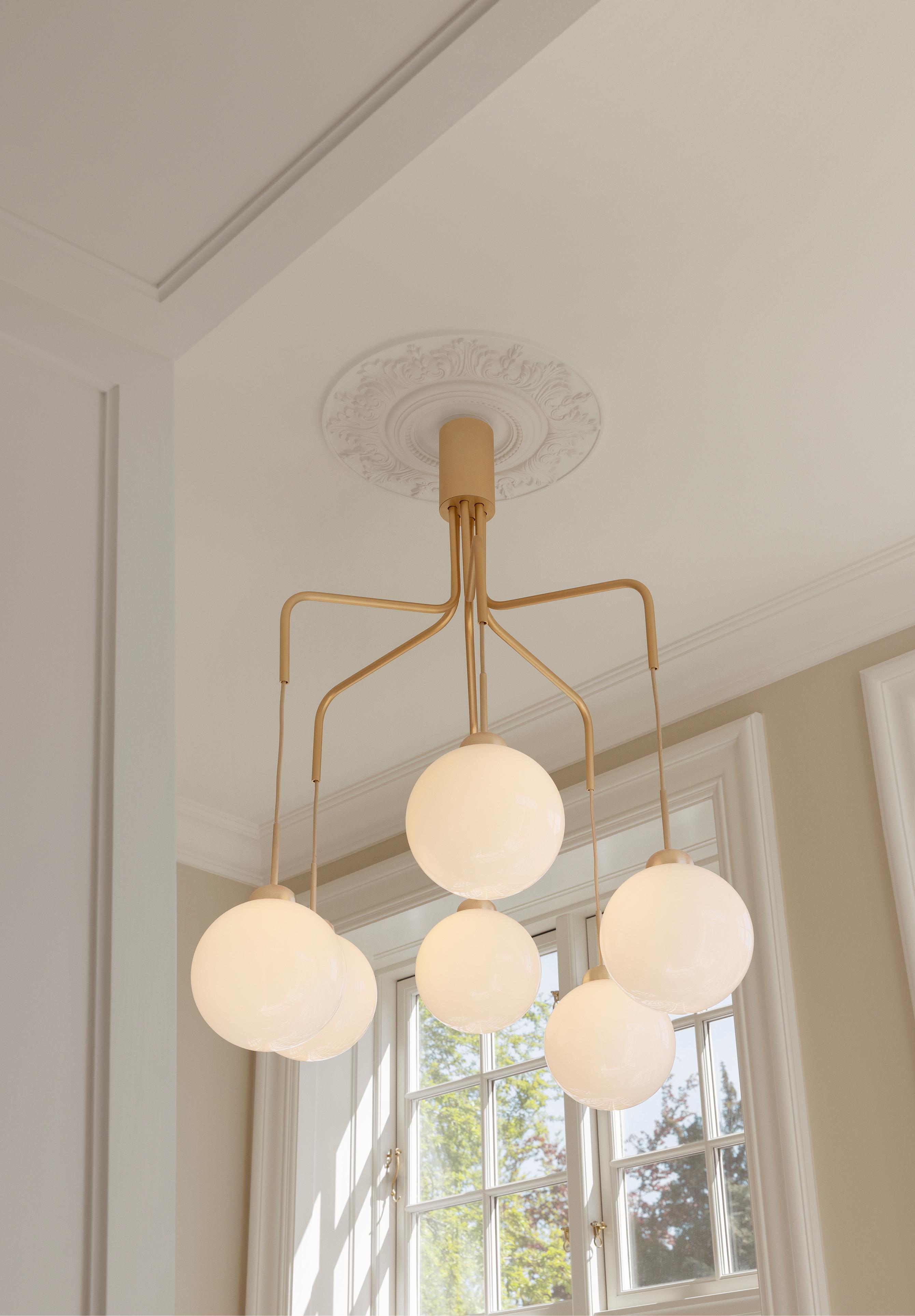 APIALES CLUSTER 6 Black Pendant Lamp with Opal Glass [Antonina] [Amelia spr]