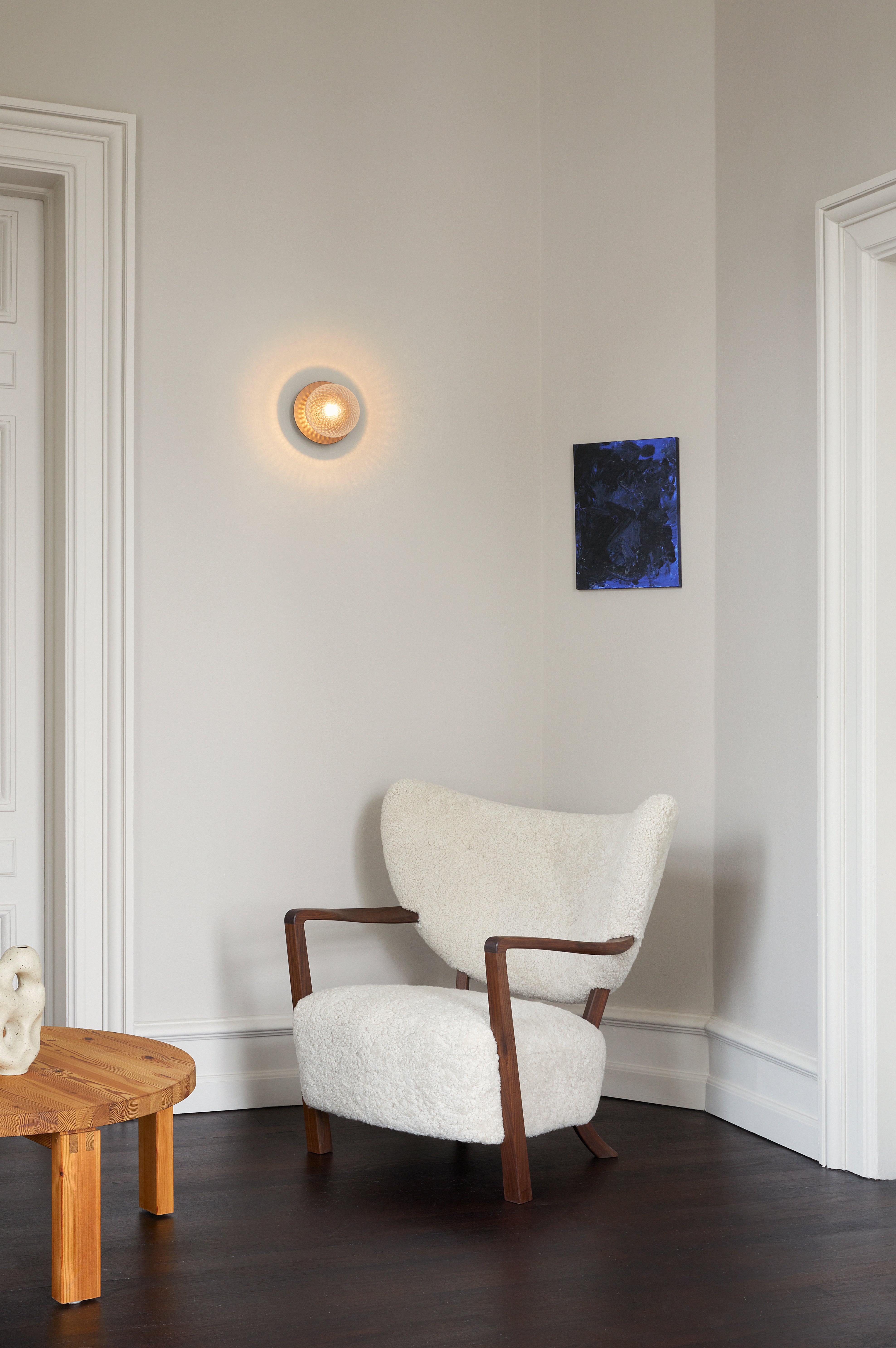 Wandlampe LIILA dunkelbraun mit transparentem Glas