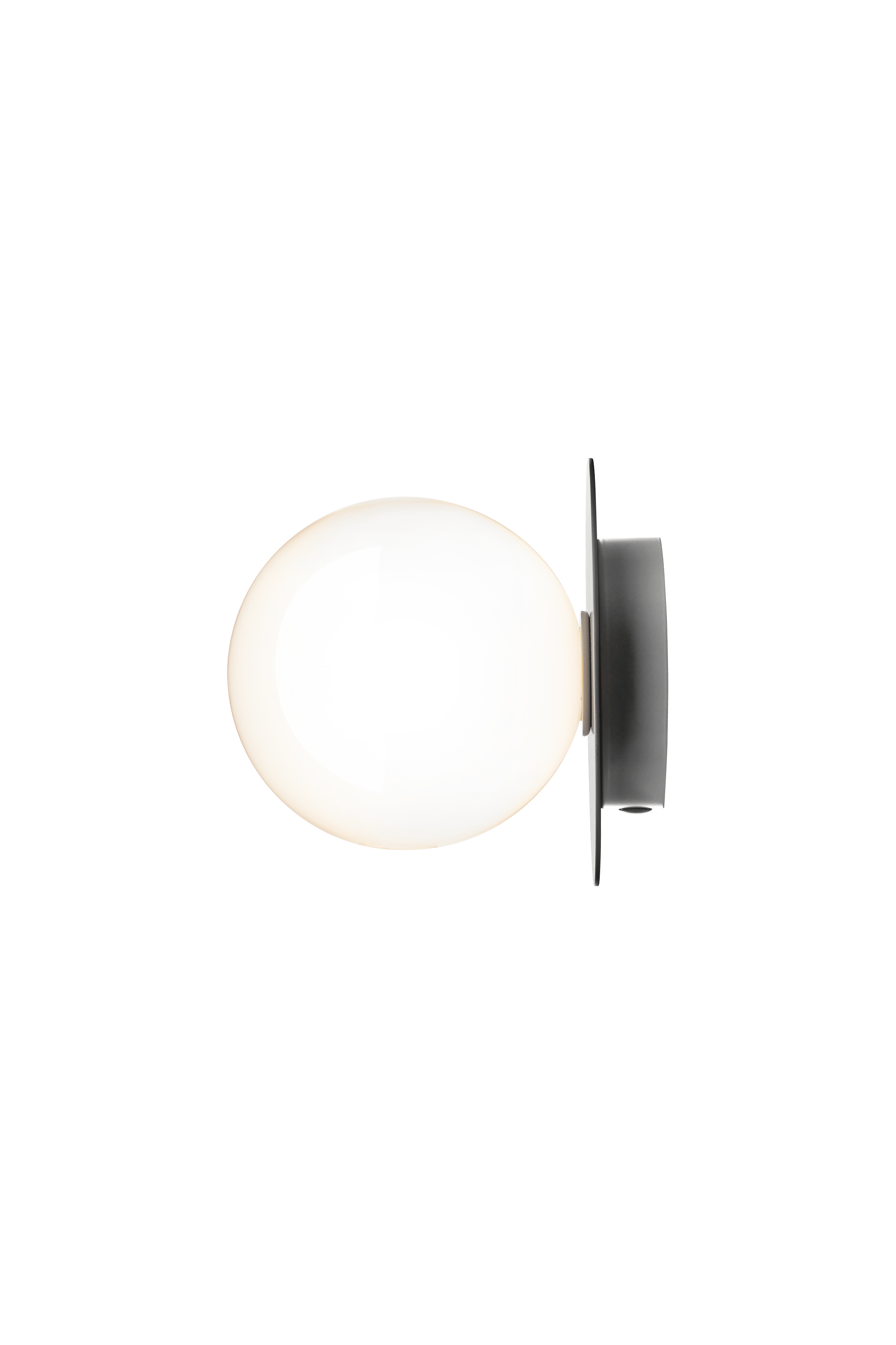 Wandlampe LIILA in Silber mit opalem Glas
