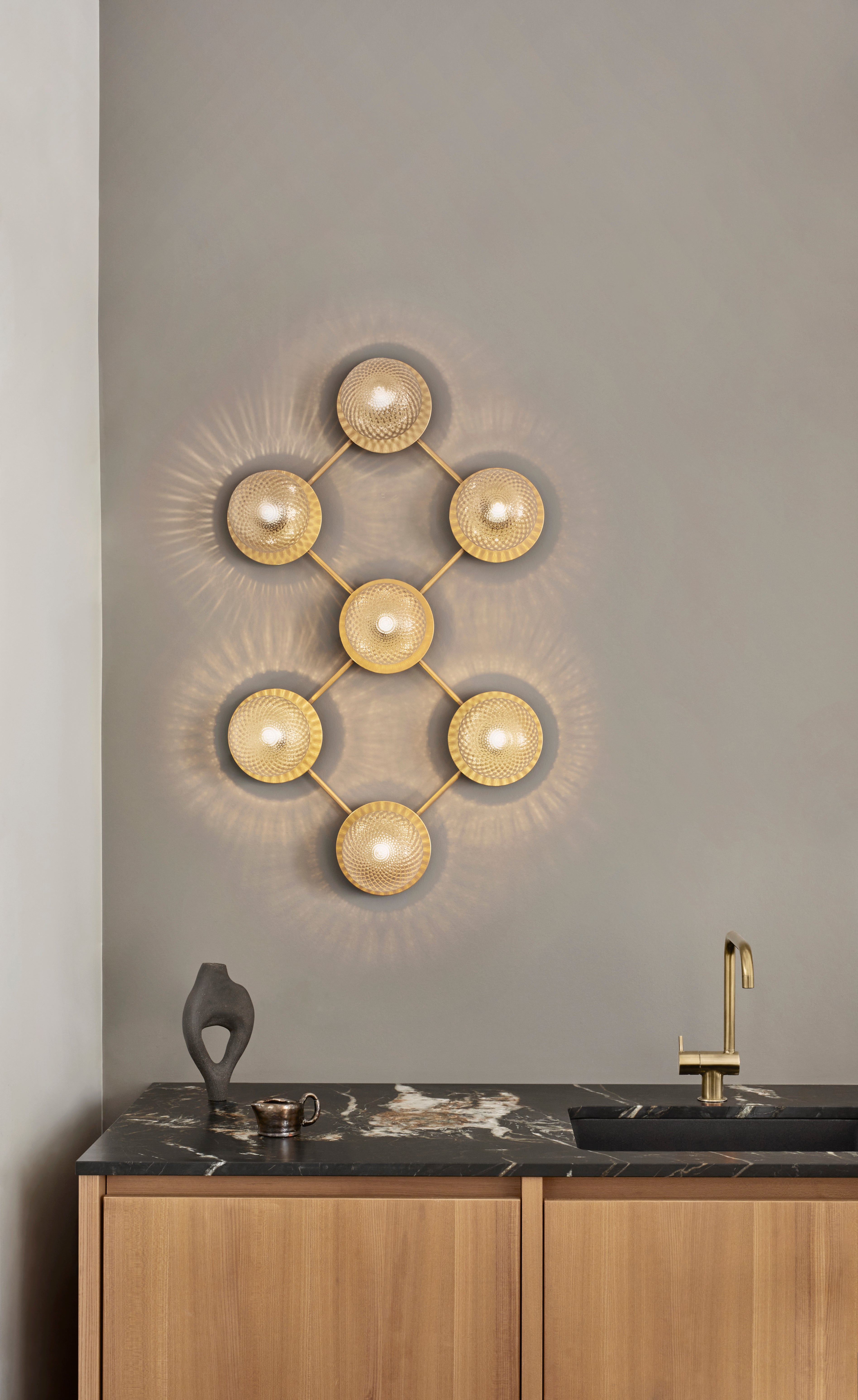 Wandleuchte LIILA 7 Gold mit transparentem Glas
