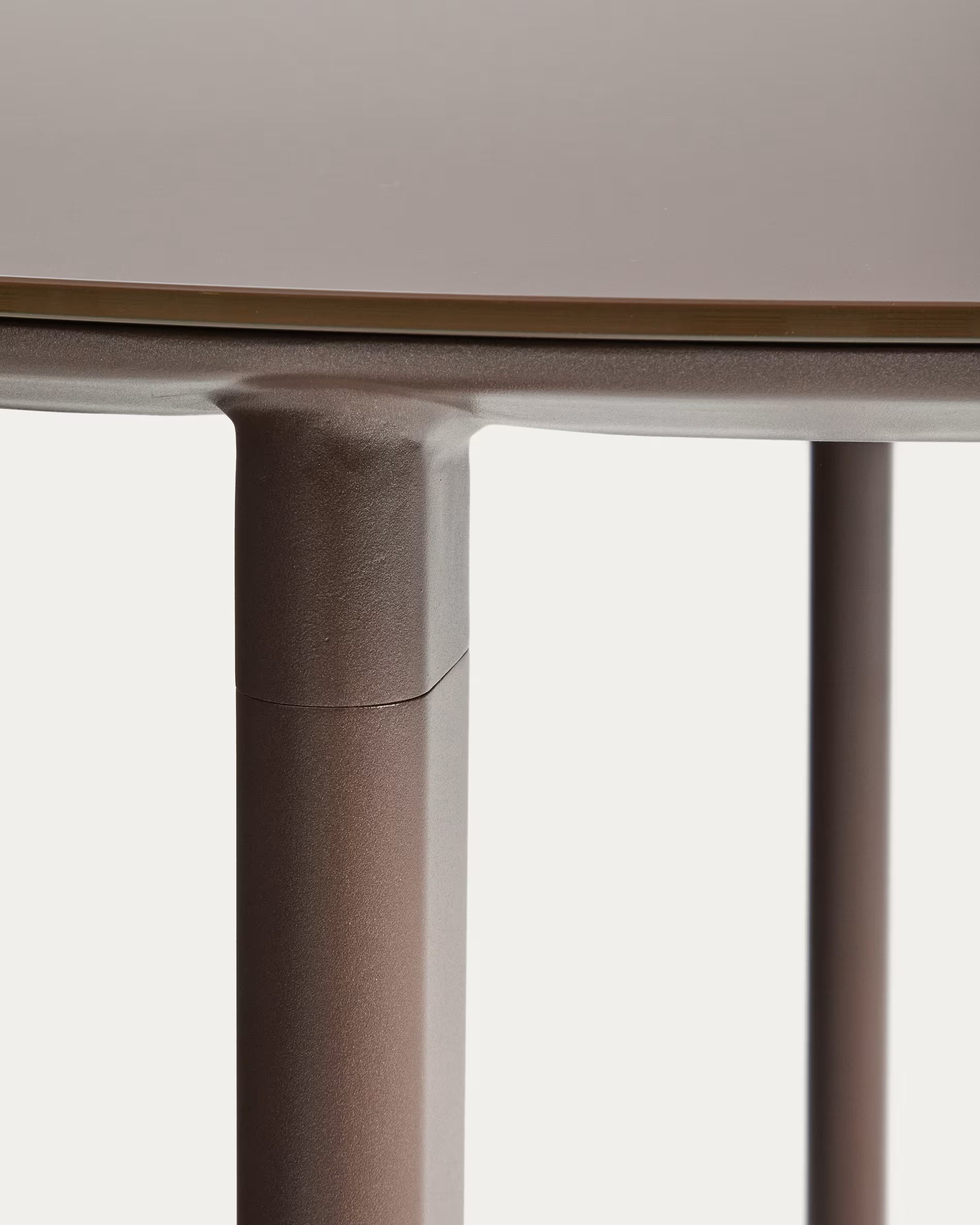 Runder Gartentisch ERICE braun