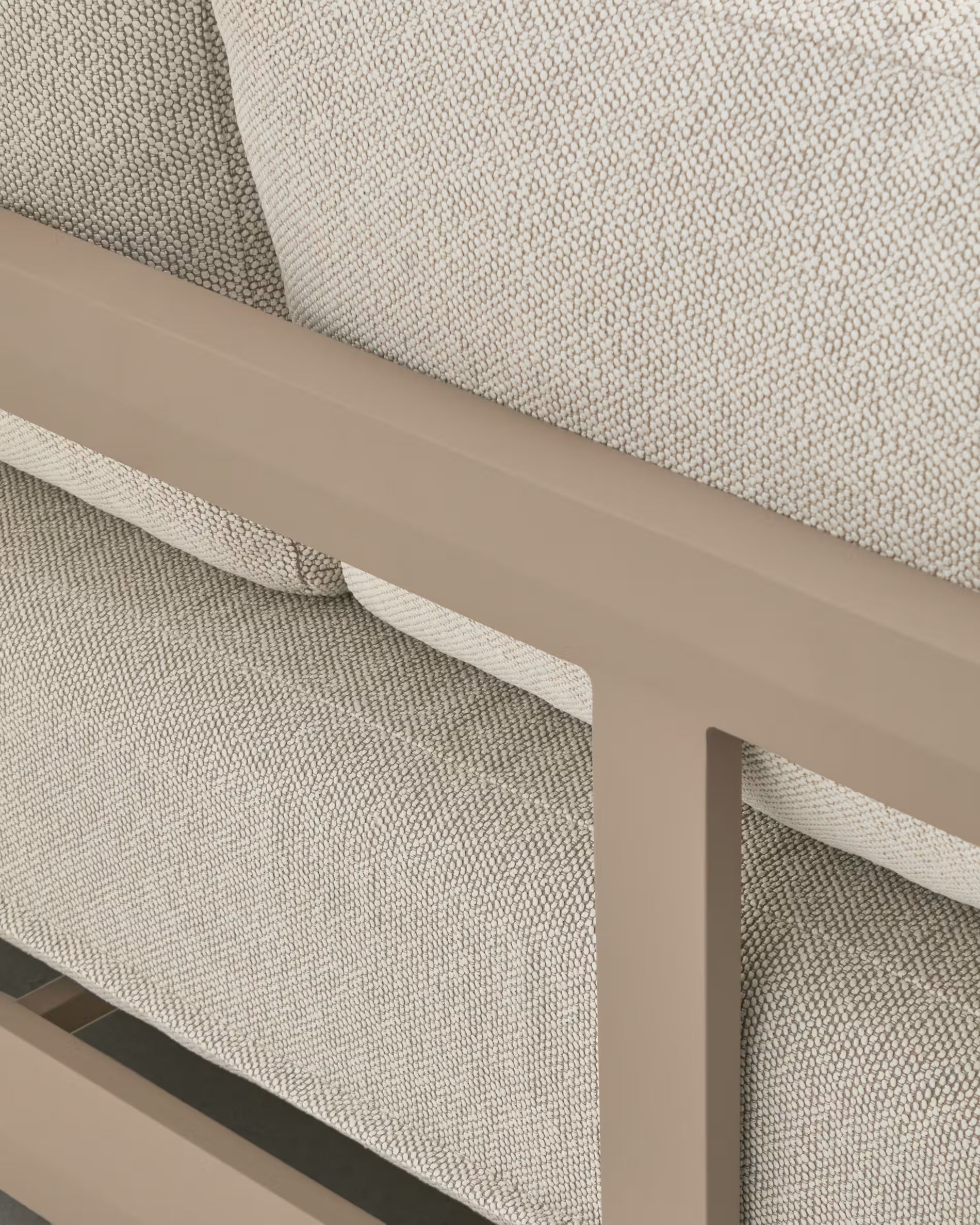 Gartenbank 3-sitzig NERANO hellbeige mit graubeigem Gestell