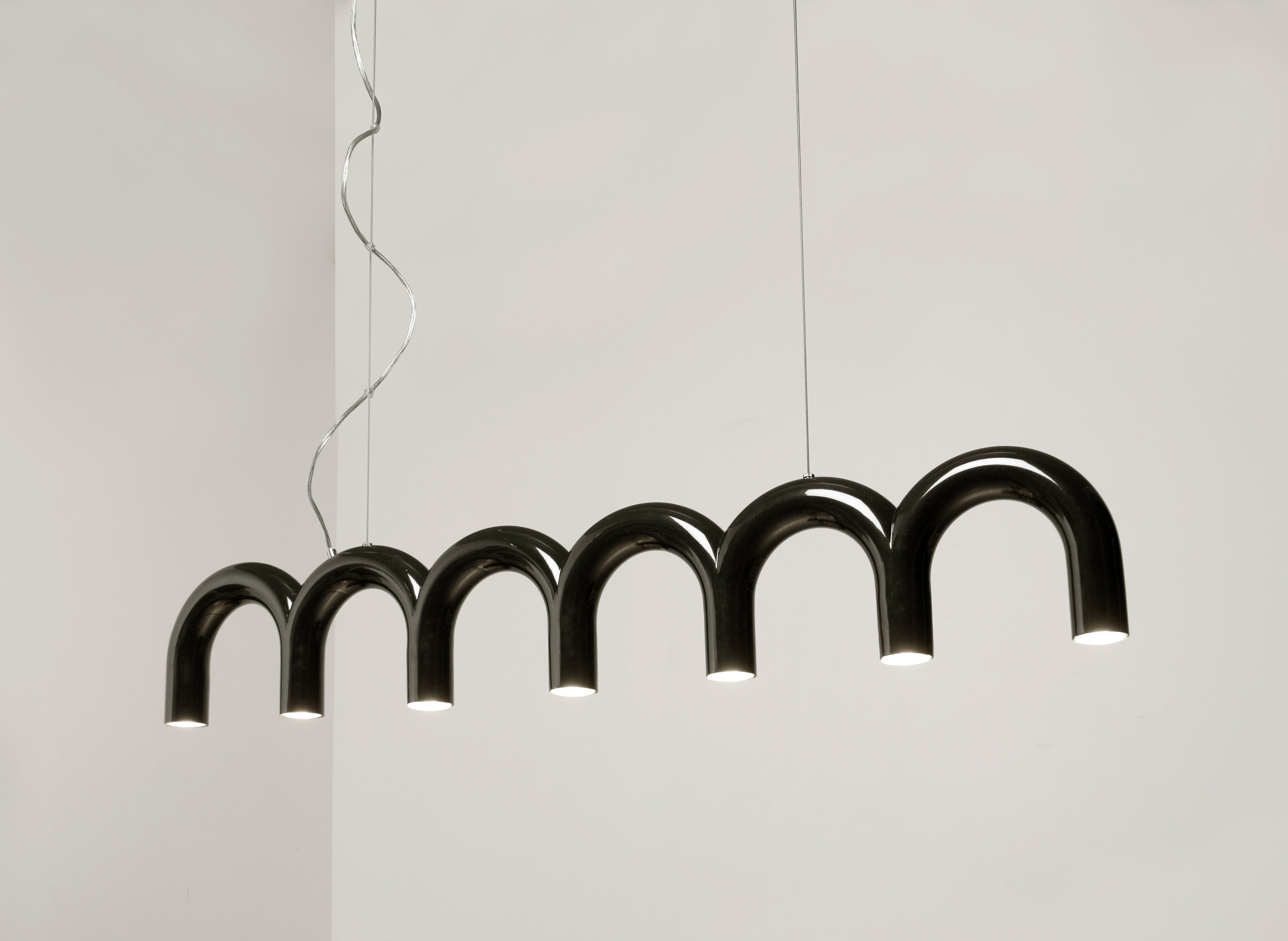 ARCH STRAIGHT black pendant lamp