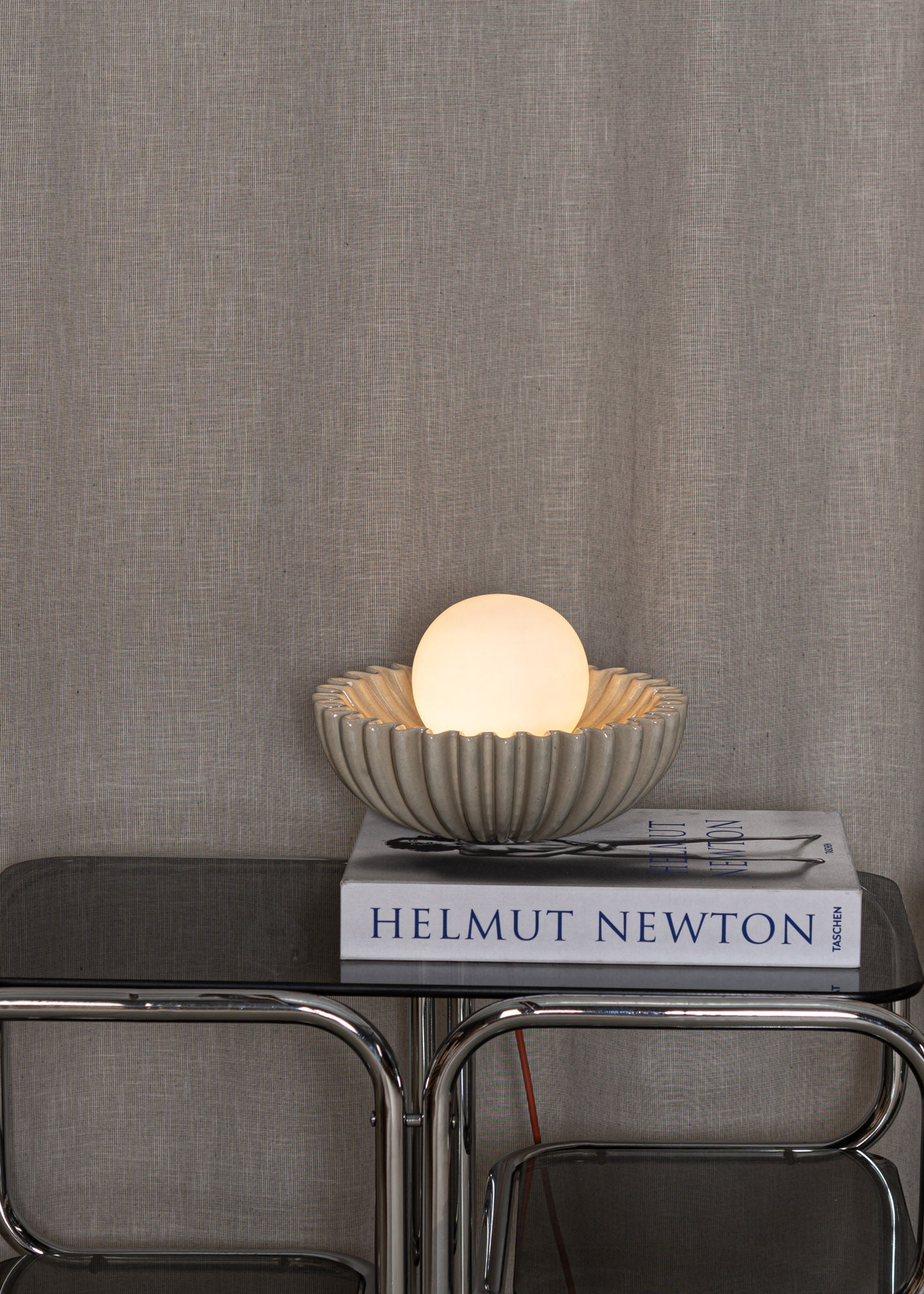 Tischlampe OSTRO sandfarben