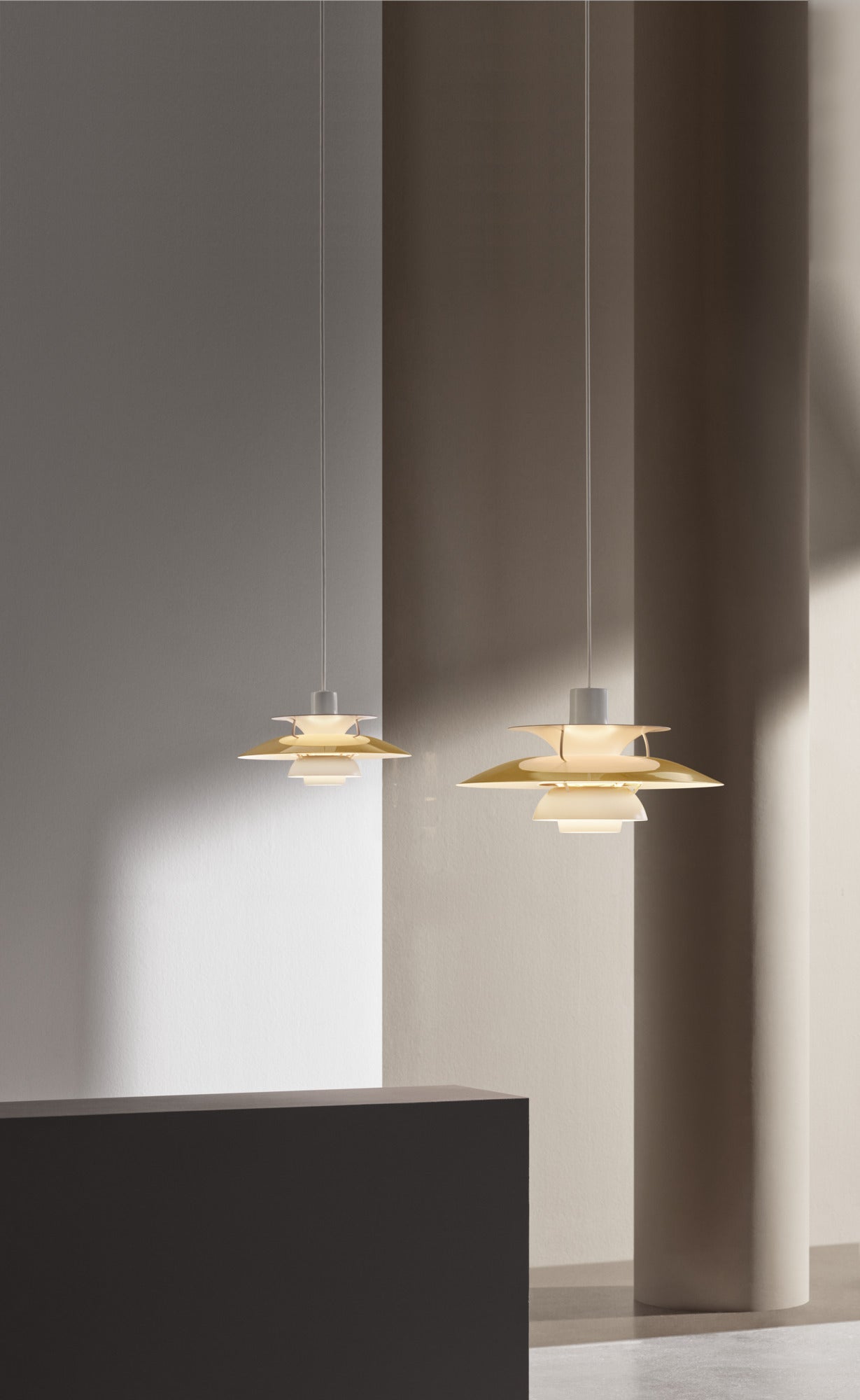 Pendelleuchte PH 5 weiß mit Gold