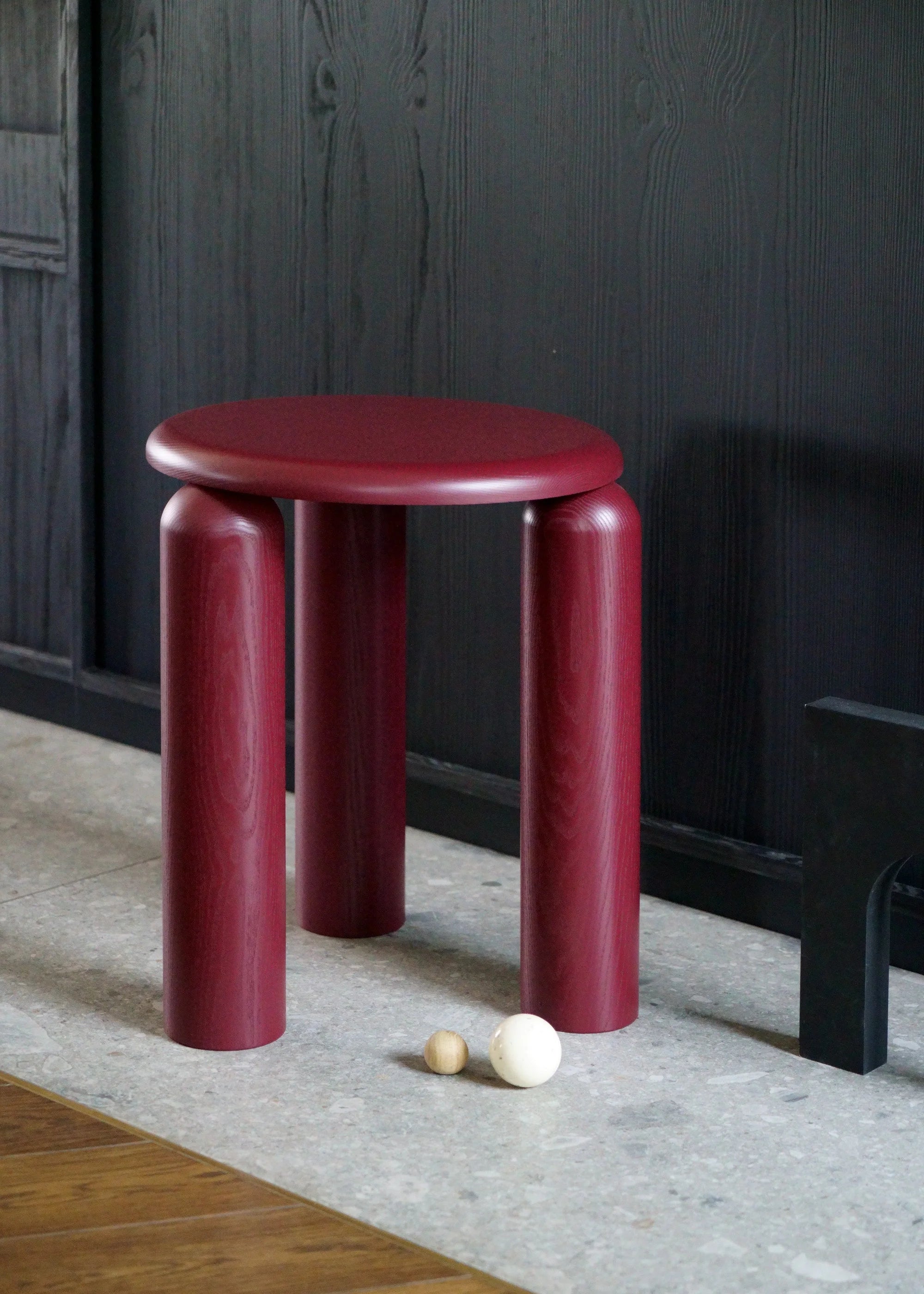 NEO Side Table Burgundy Ash Wood