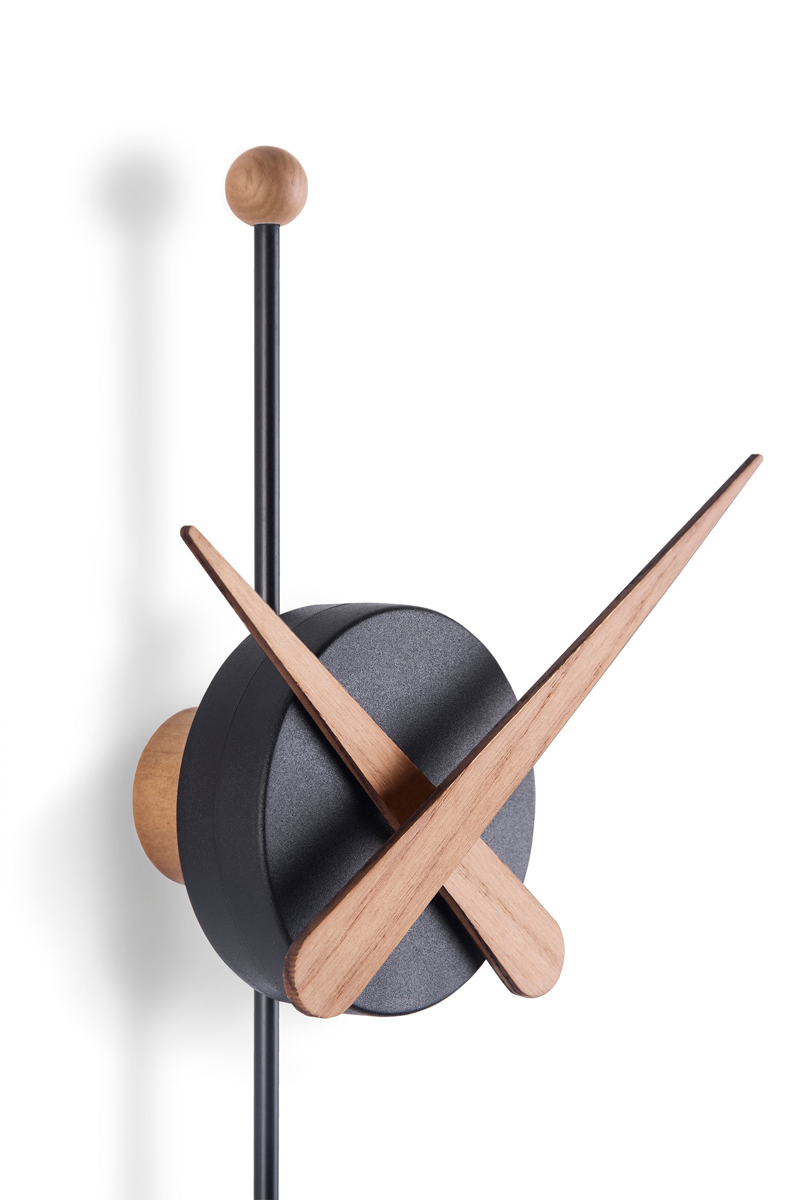 PUNTA wall clock in oak wood with black