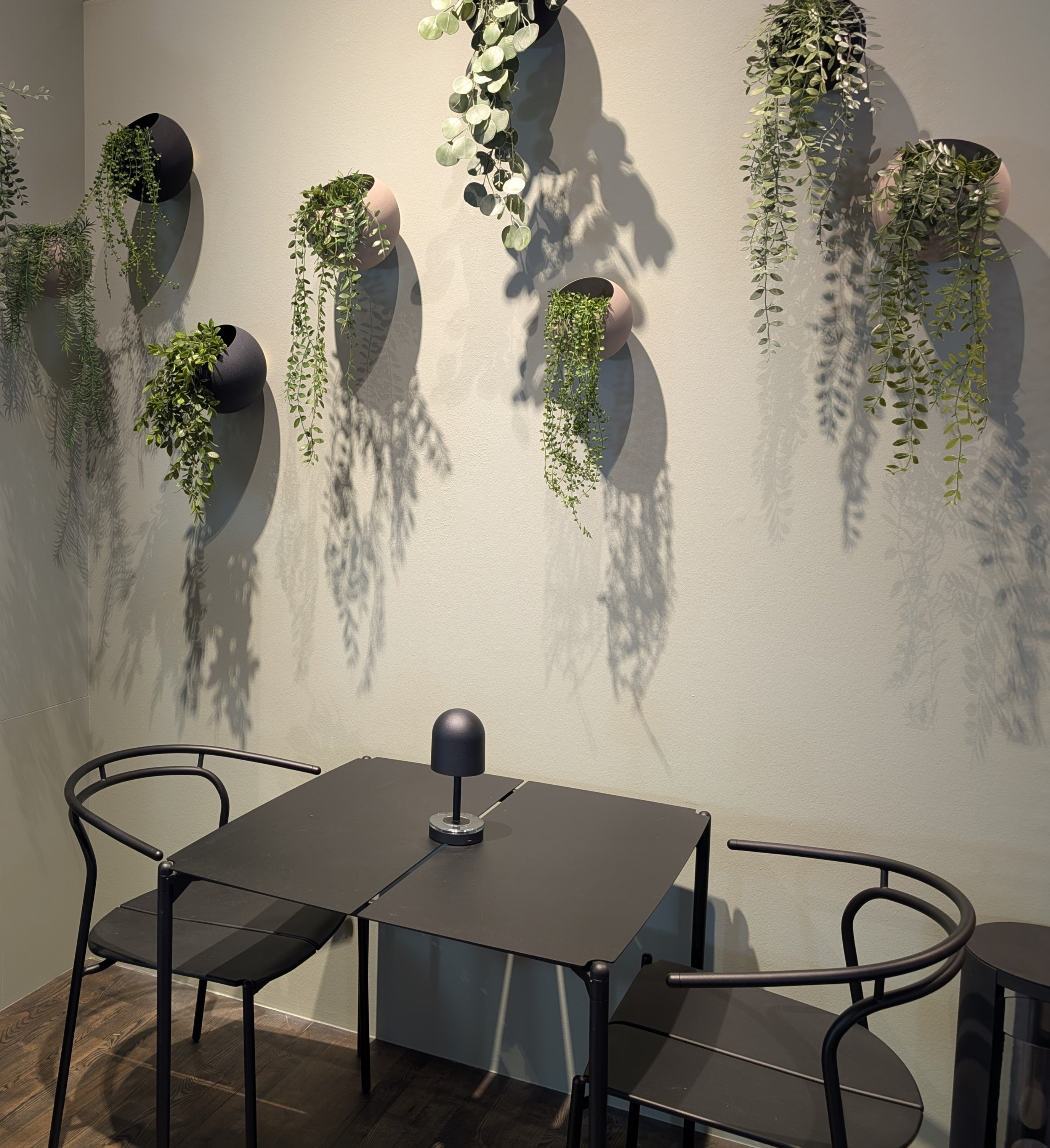 GLOBE wall planter sea green