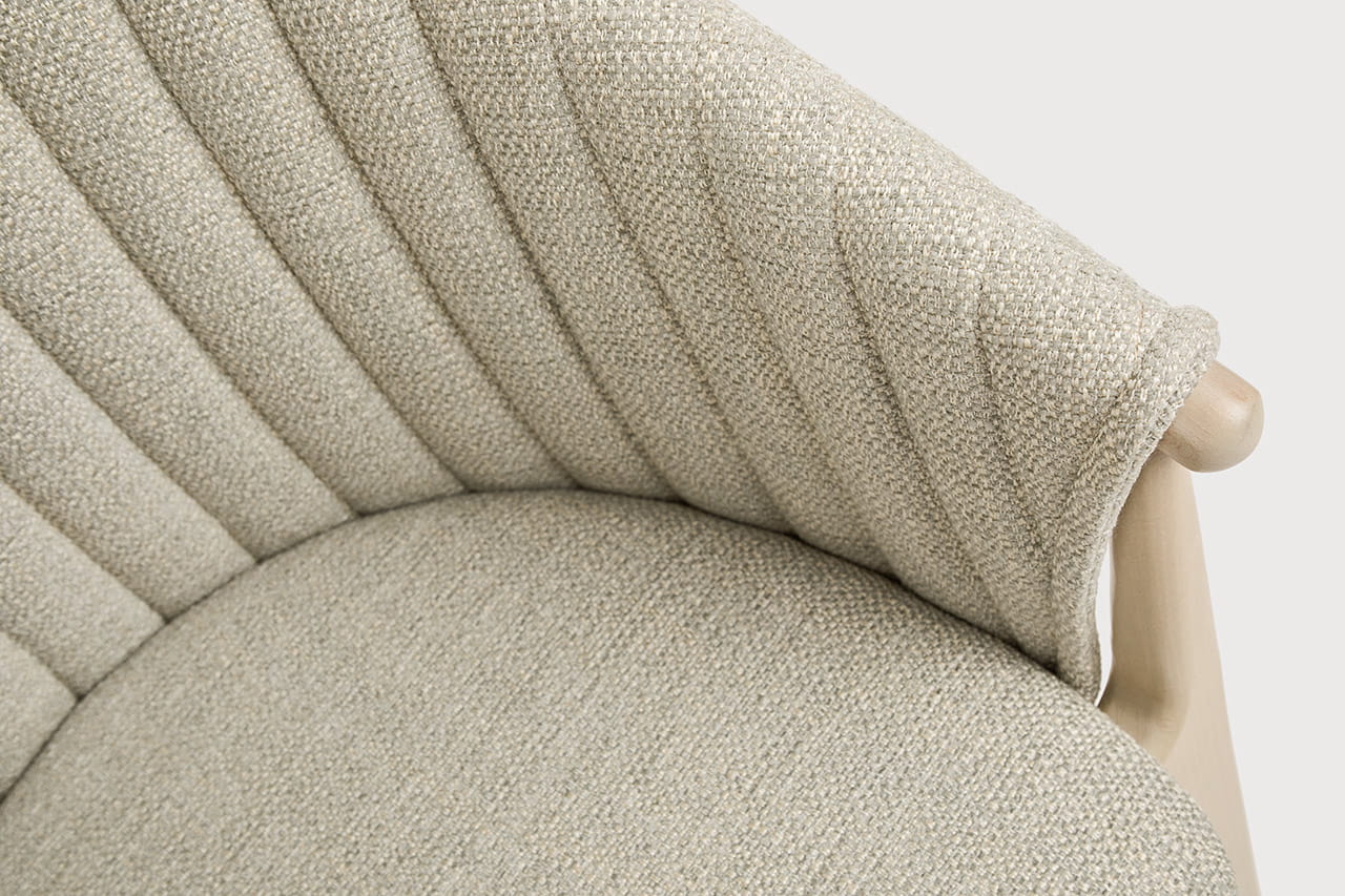 EVO B-2946 upholstered chair