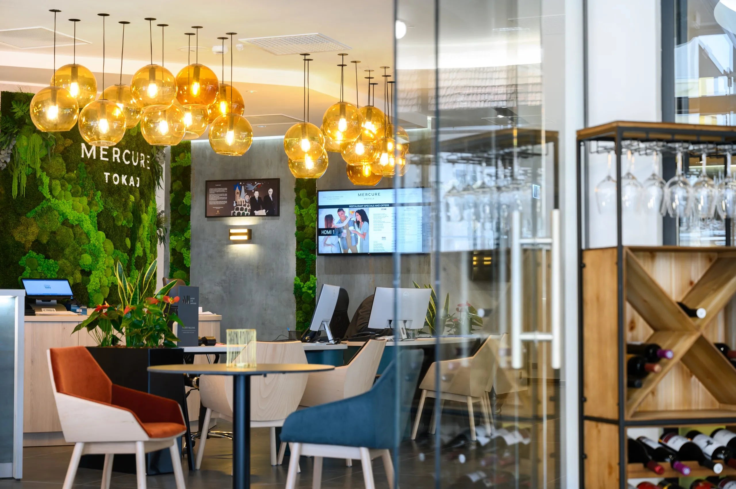 Hoker Tuk H-5051 Polsterte