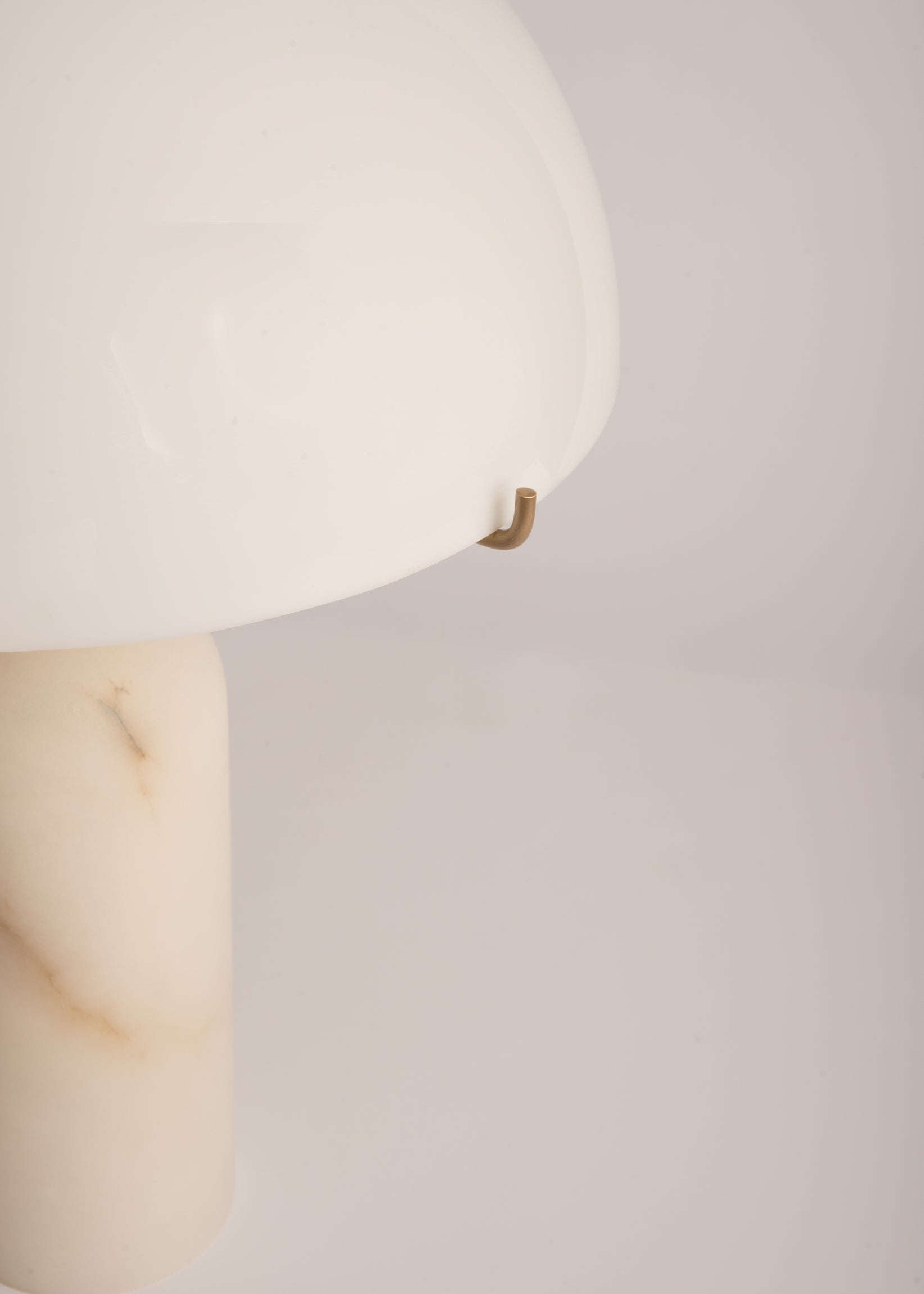 PEONO Table Lamp White Alabaster