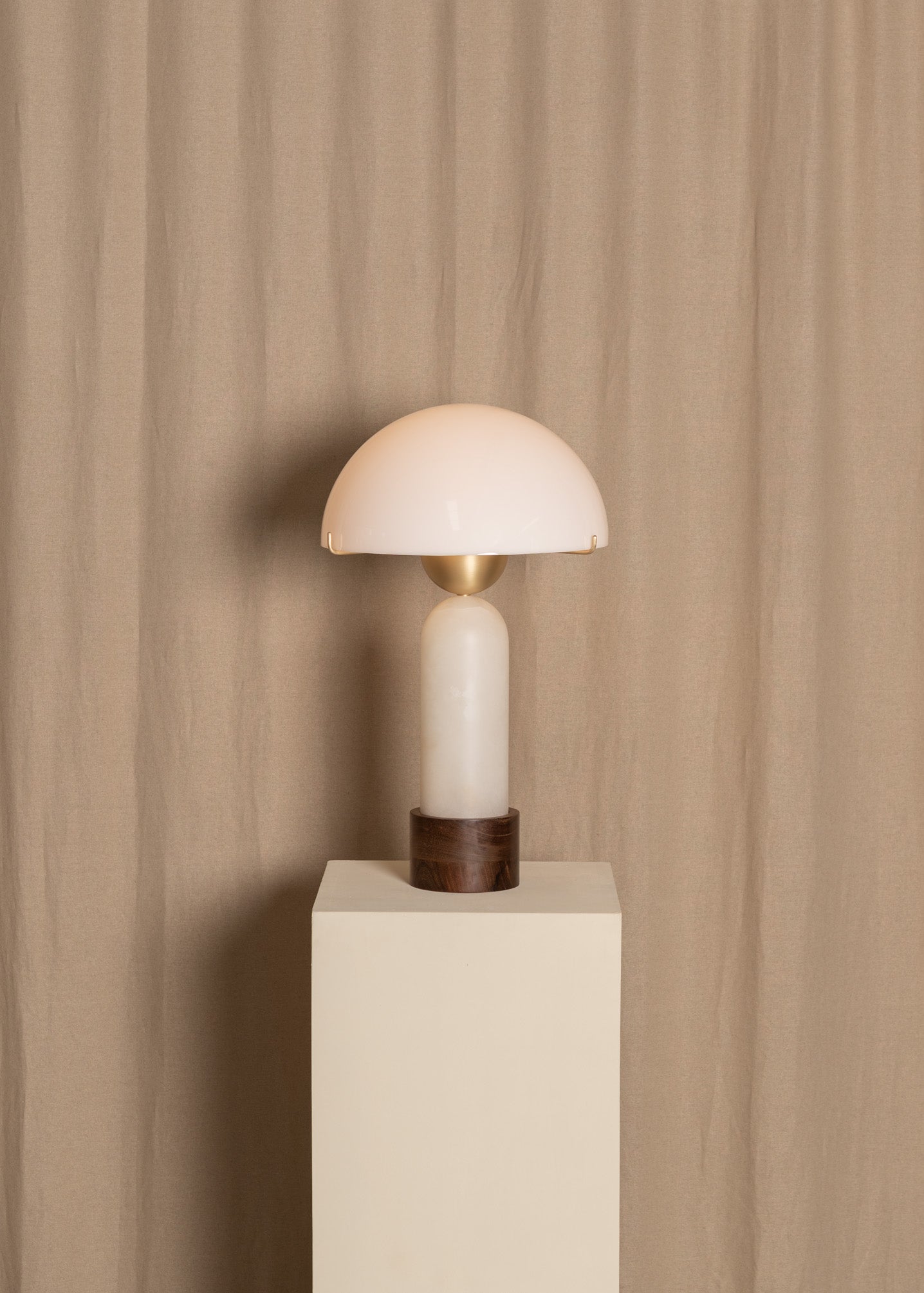 PEONO Table Lamp White Alabaster