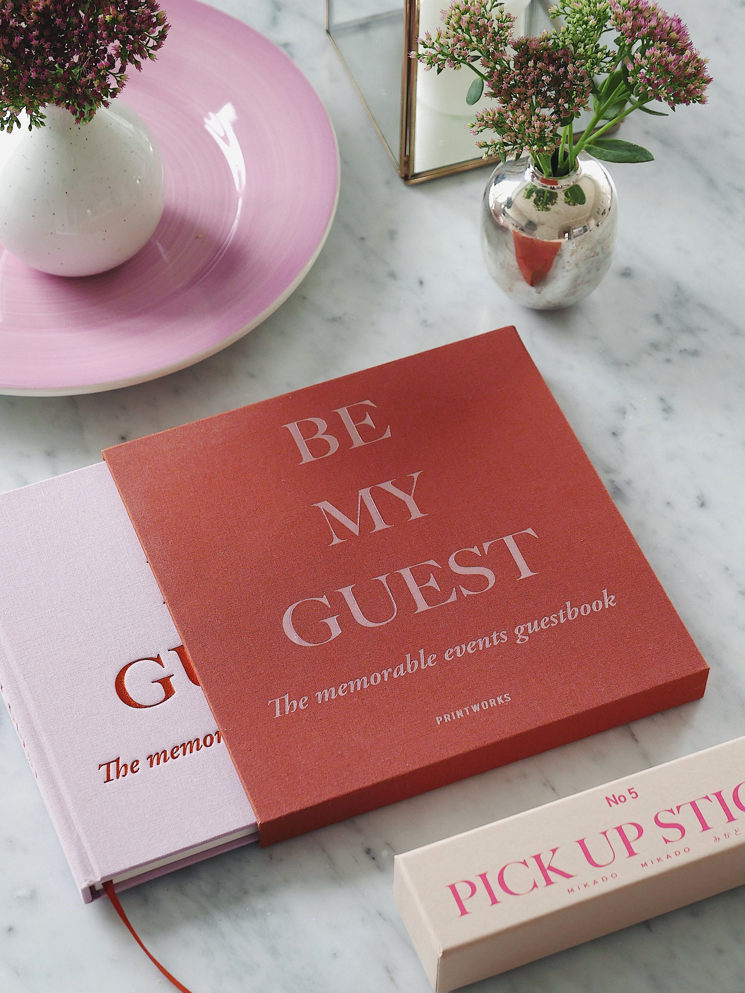Gästebuch BE MY GUEST rot mit rosa