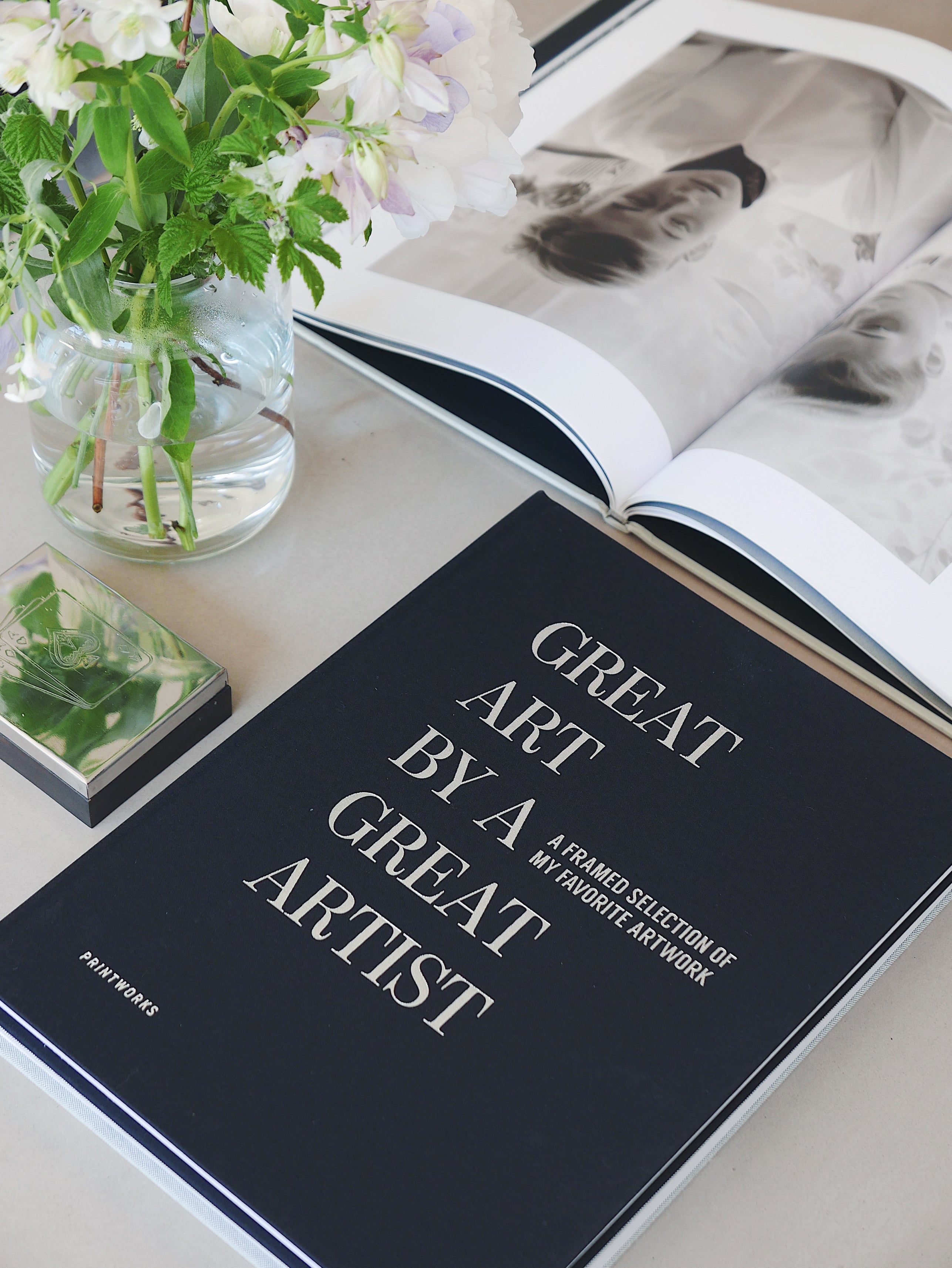 Zeichenbuch GREAT ART schwarz mit weißem Design