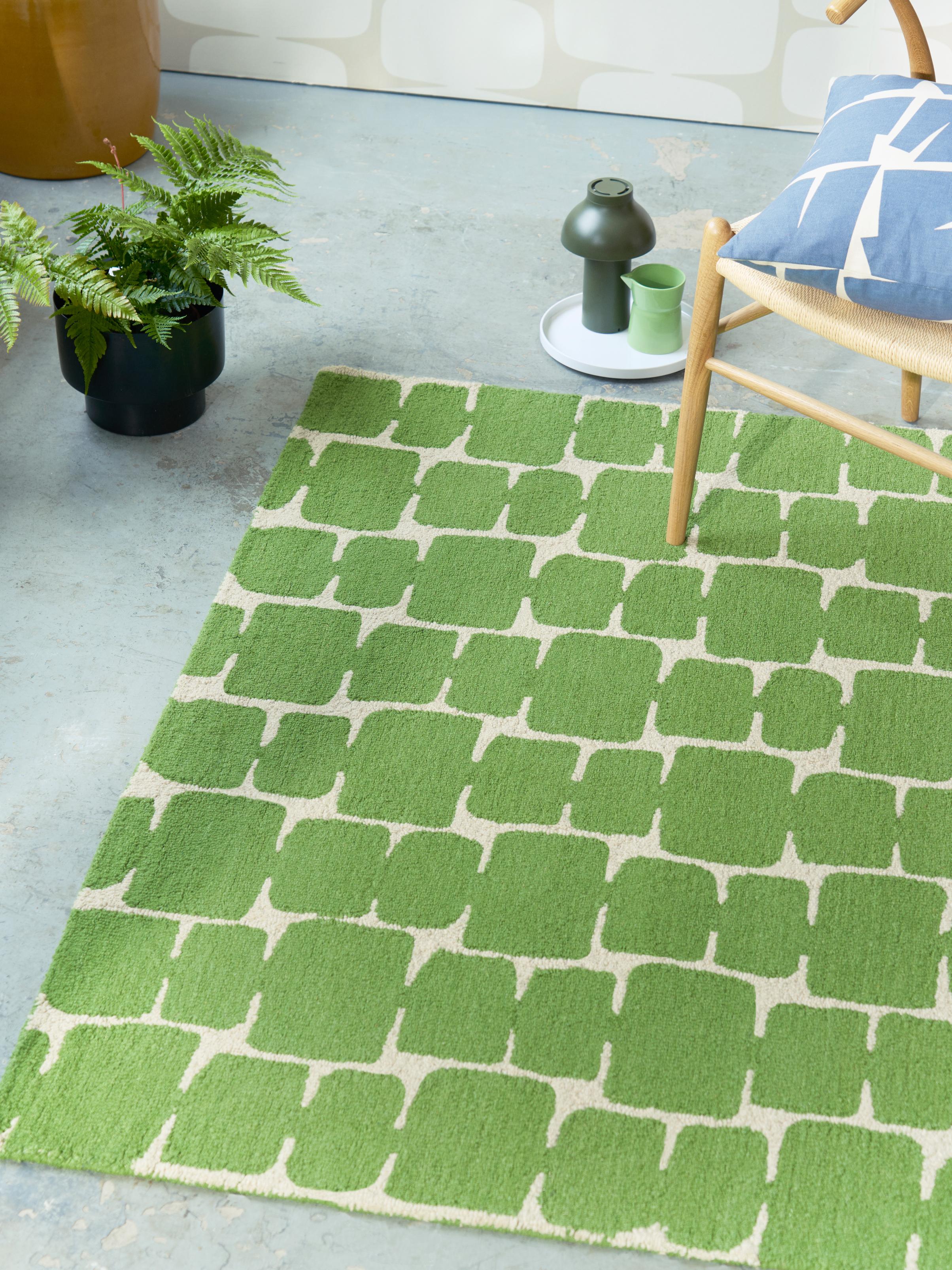 LITTLE LOHKO green rug