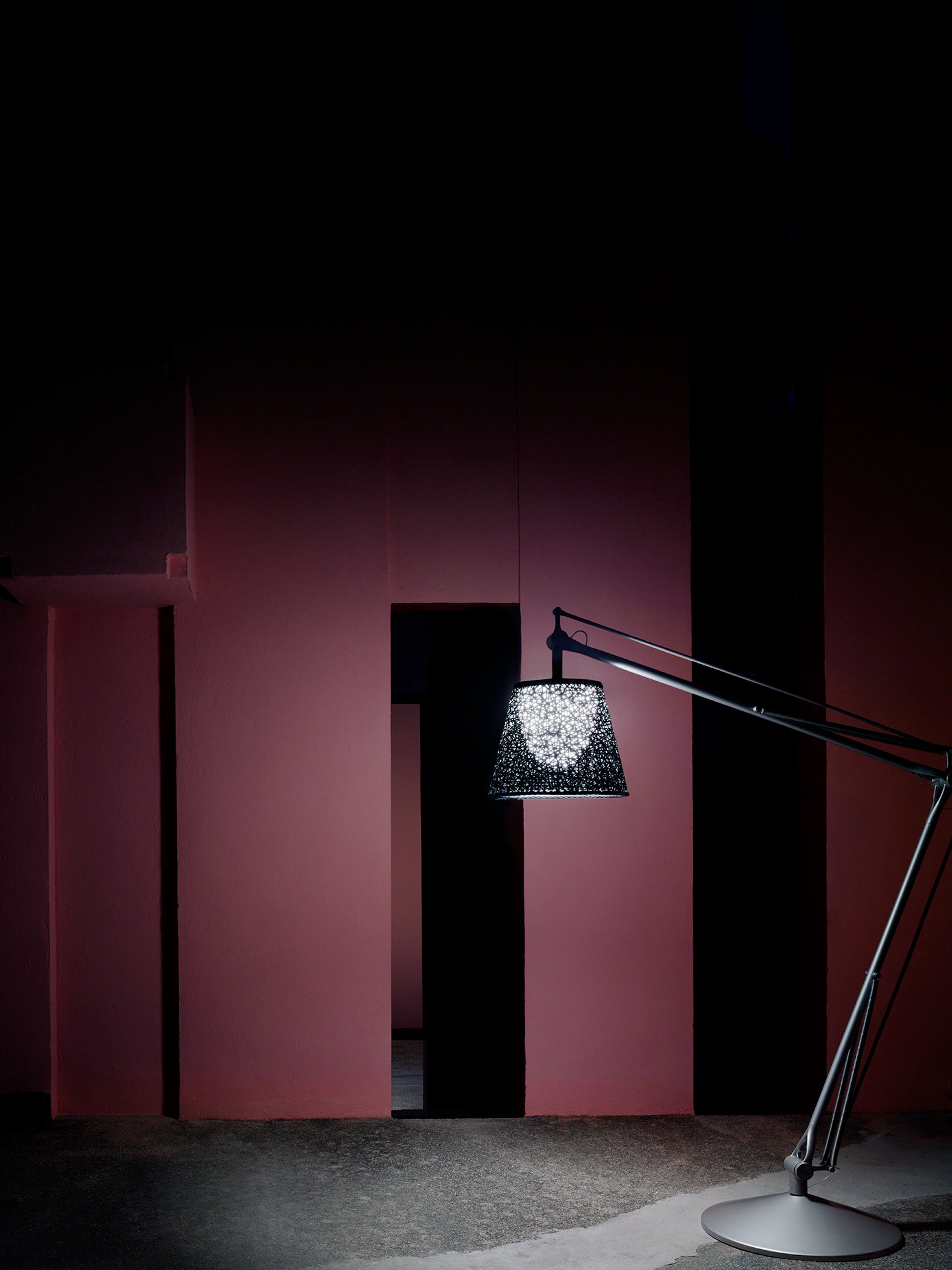 Stehlampe für den Außenbereich SUPERARCHIMOON schwarz