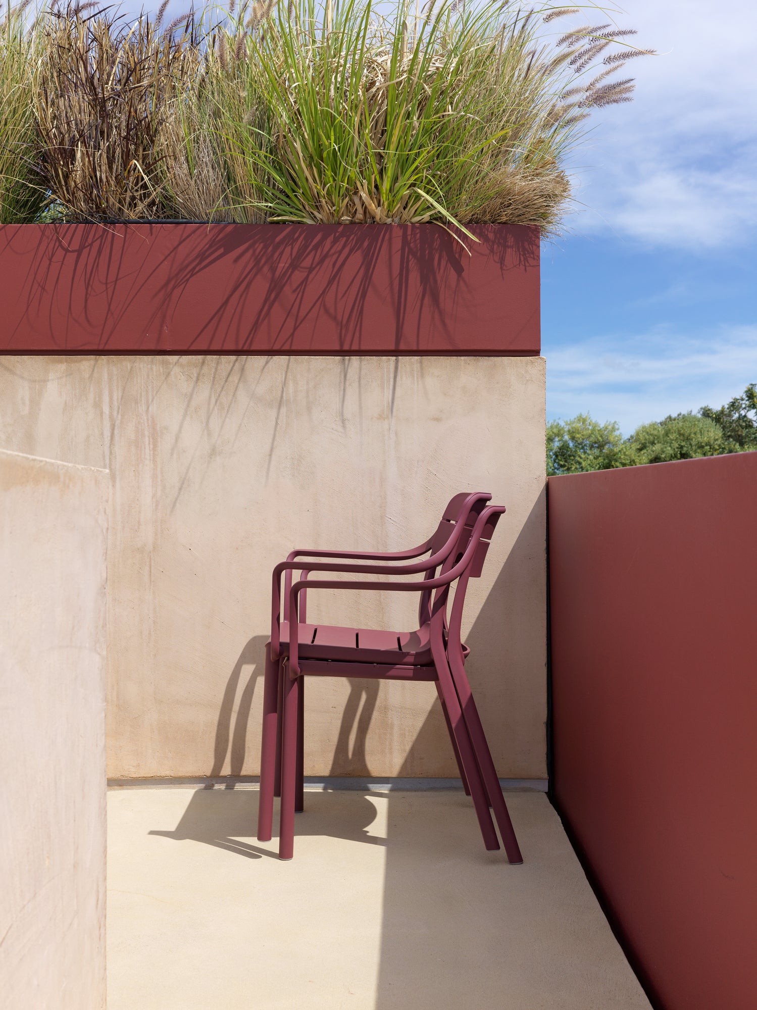 Outdoor chair with armrests CASSIA burgundy