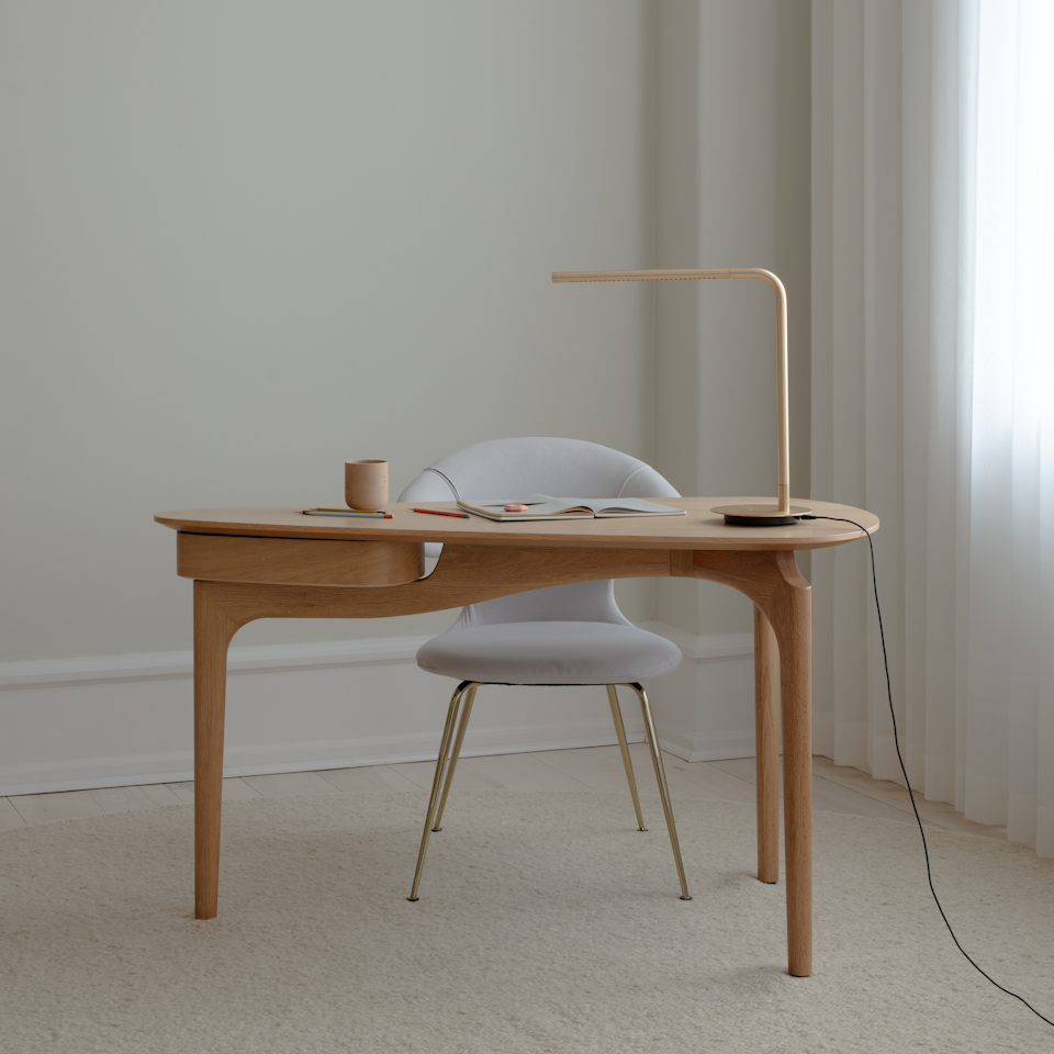 Goldene OMNI Tischlampe