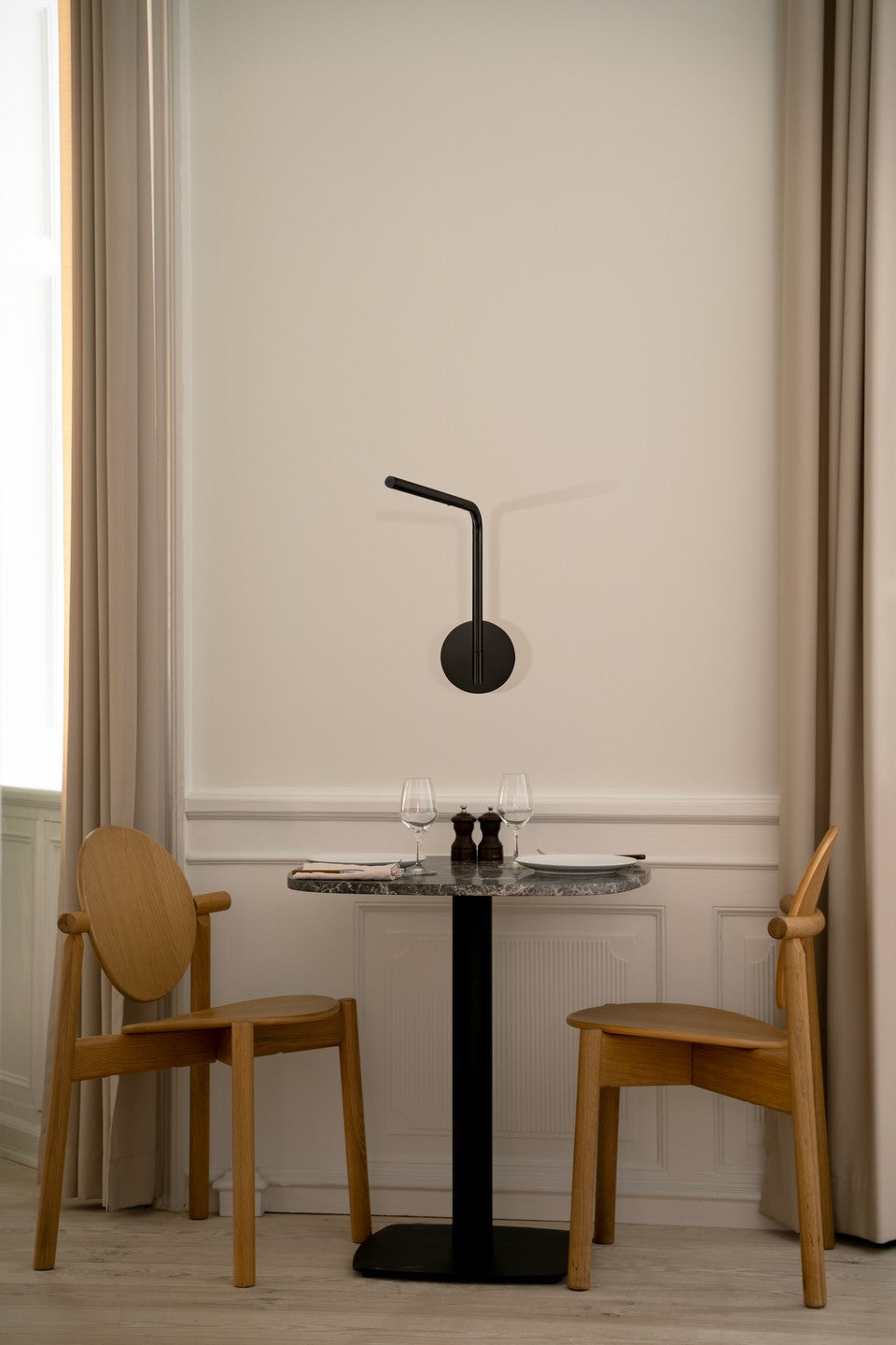 Wandlampe verstellbar OMNI PIVOT schwarz