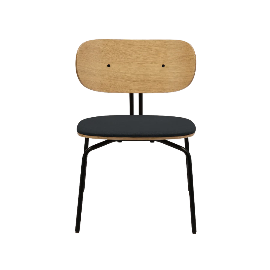 Anthrazit neugieriger Sessel mit einer schwarzen Basis