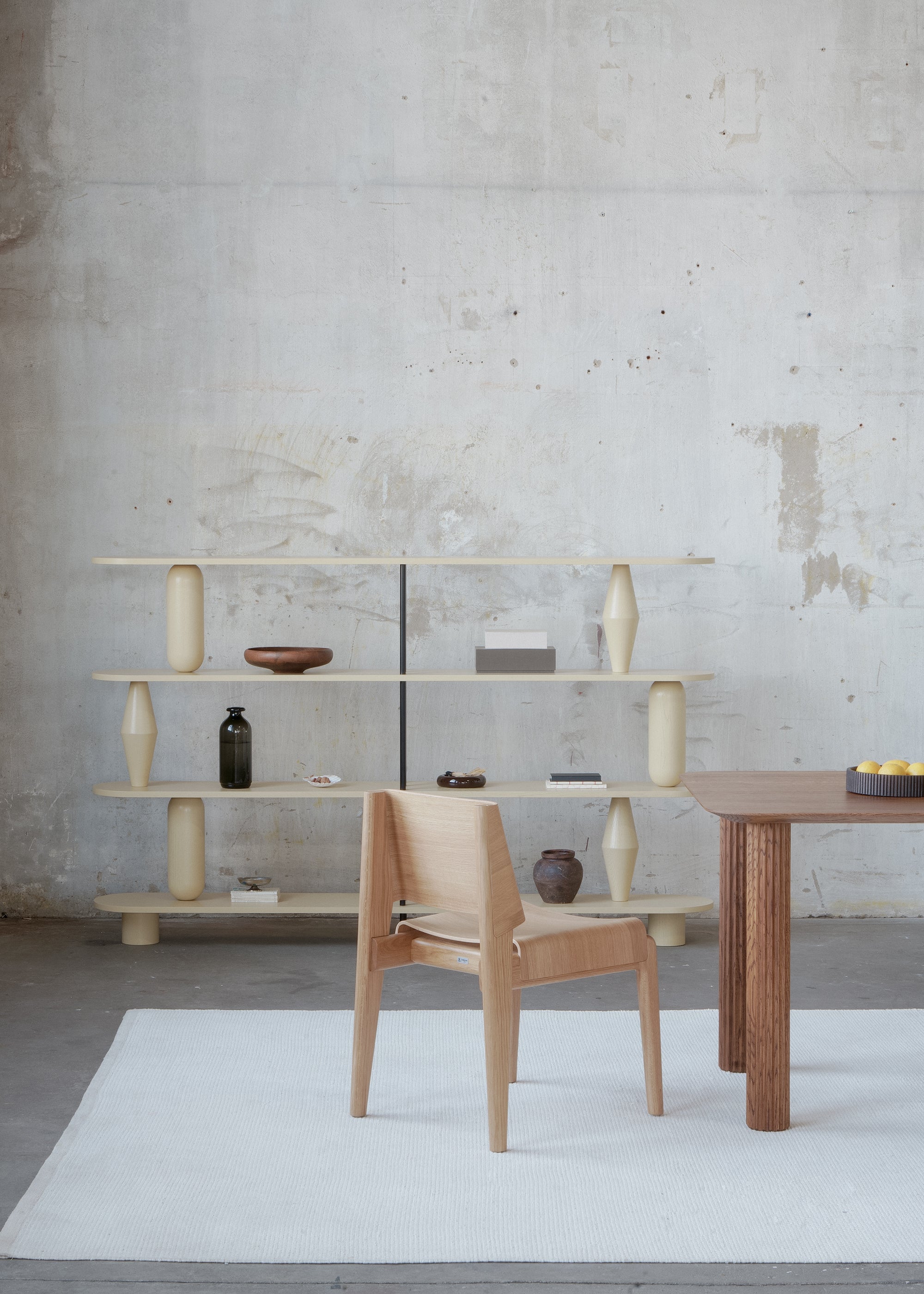 UNDIA Chair in Oak Wood