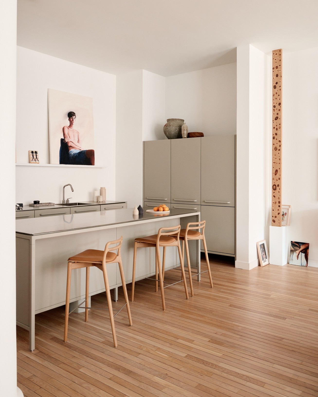 Hocker CABIN karamellfarbene Leder mit heller Eichenbasis