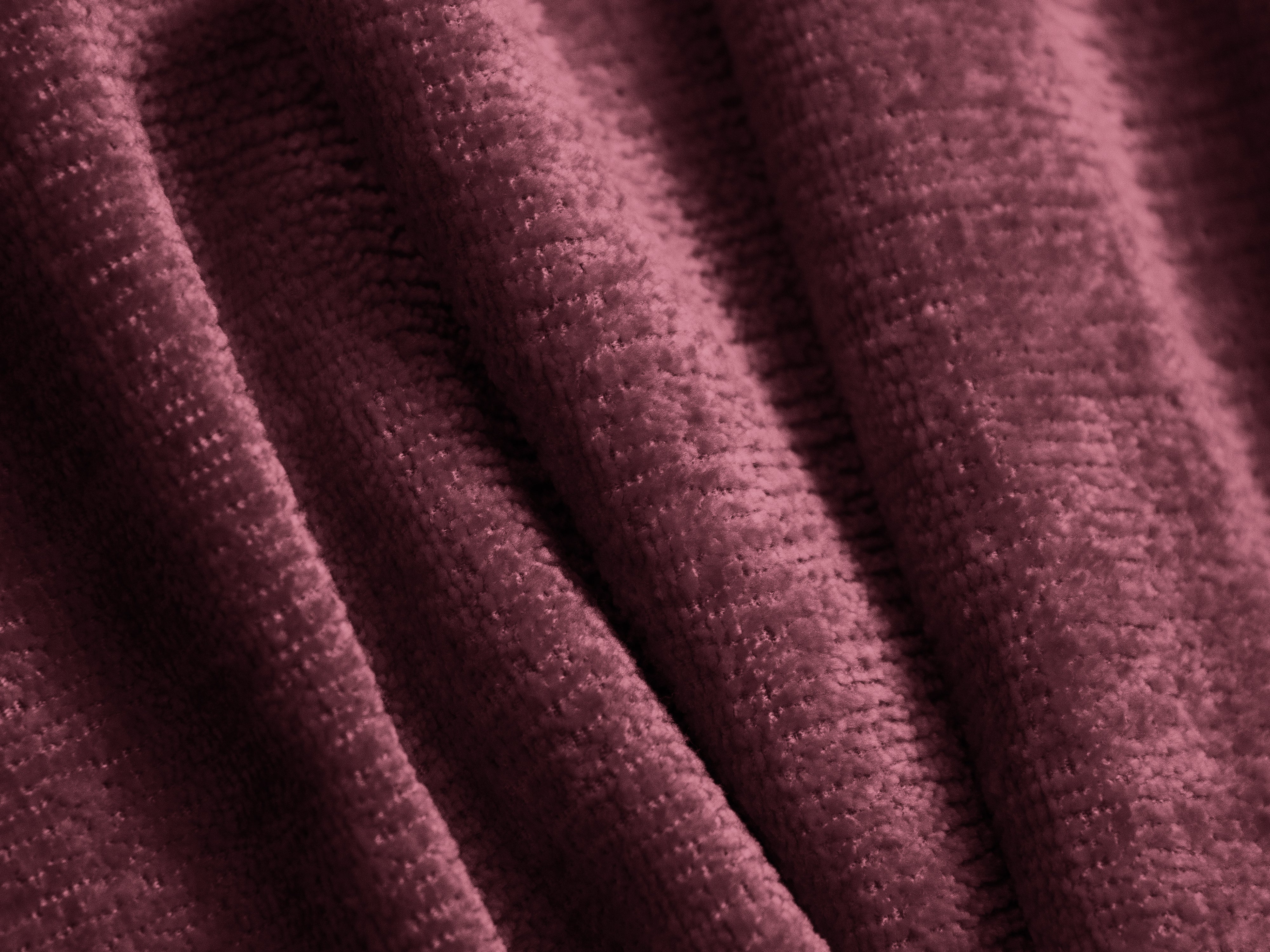 Sofa für 3,5 Personen ALDRIN in karminrotem Chenille