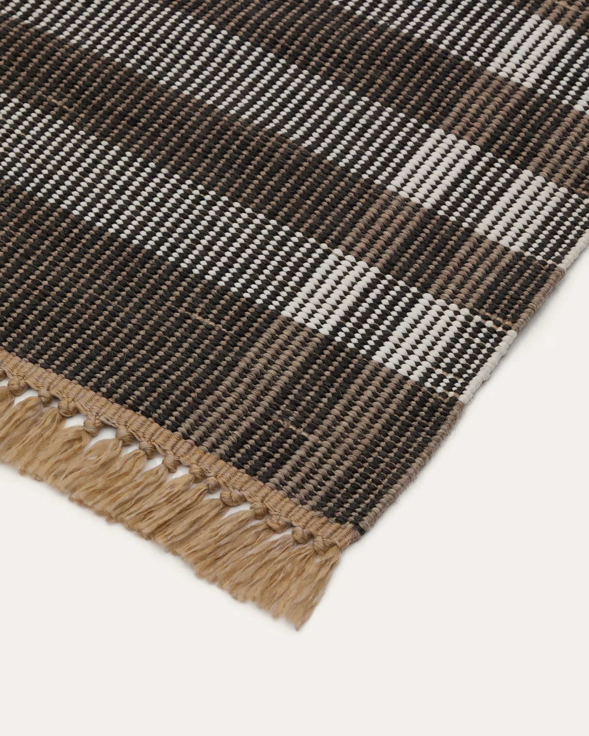 Schafsfellteppich braun kariert