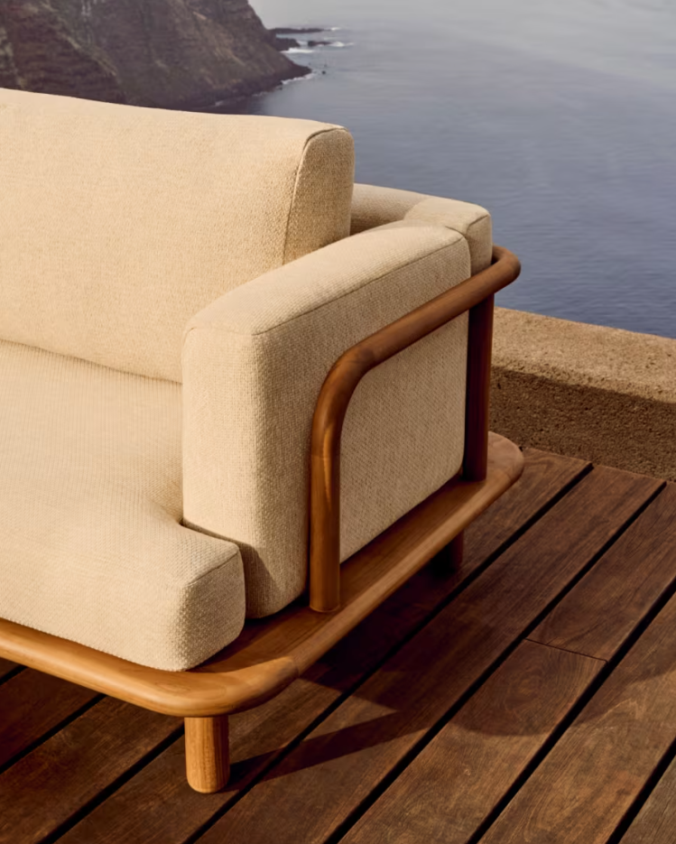 Tirant beige 3-person sofa with a wooden base