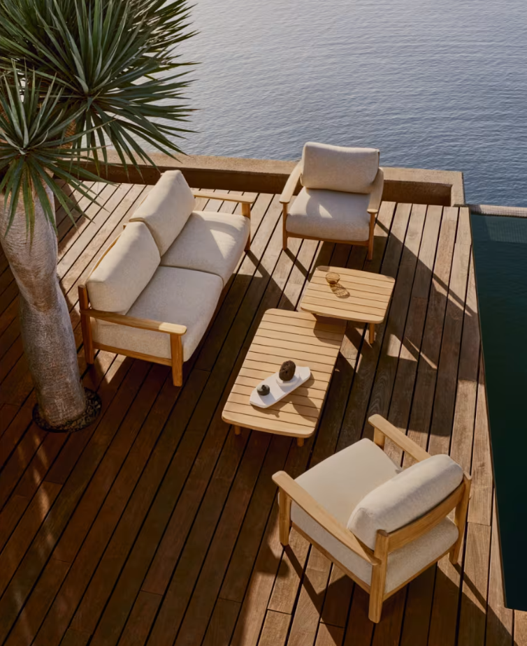 Tirant beige 3-person sofa with a wooden base