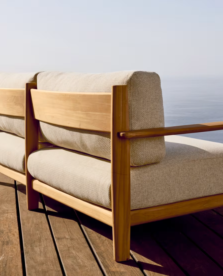 Tirant beige 3-person sofa with a wooden base