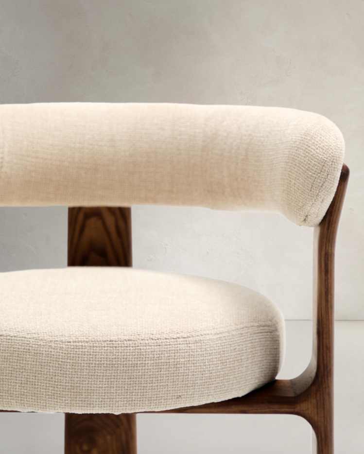 GRANITE chair in beige chenille with a dark ash base