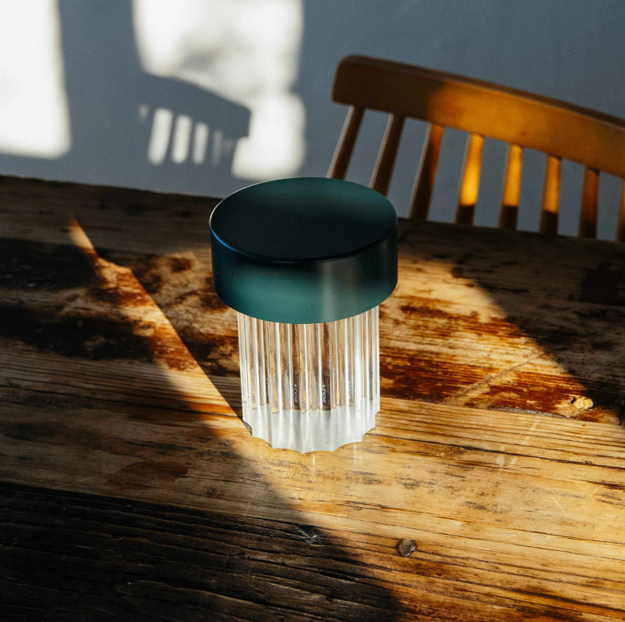 Tragbare Lampe LAST ORDER FLUTED dunkelgrün