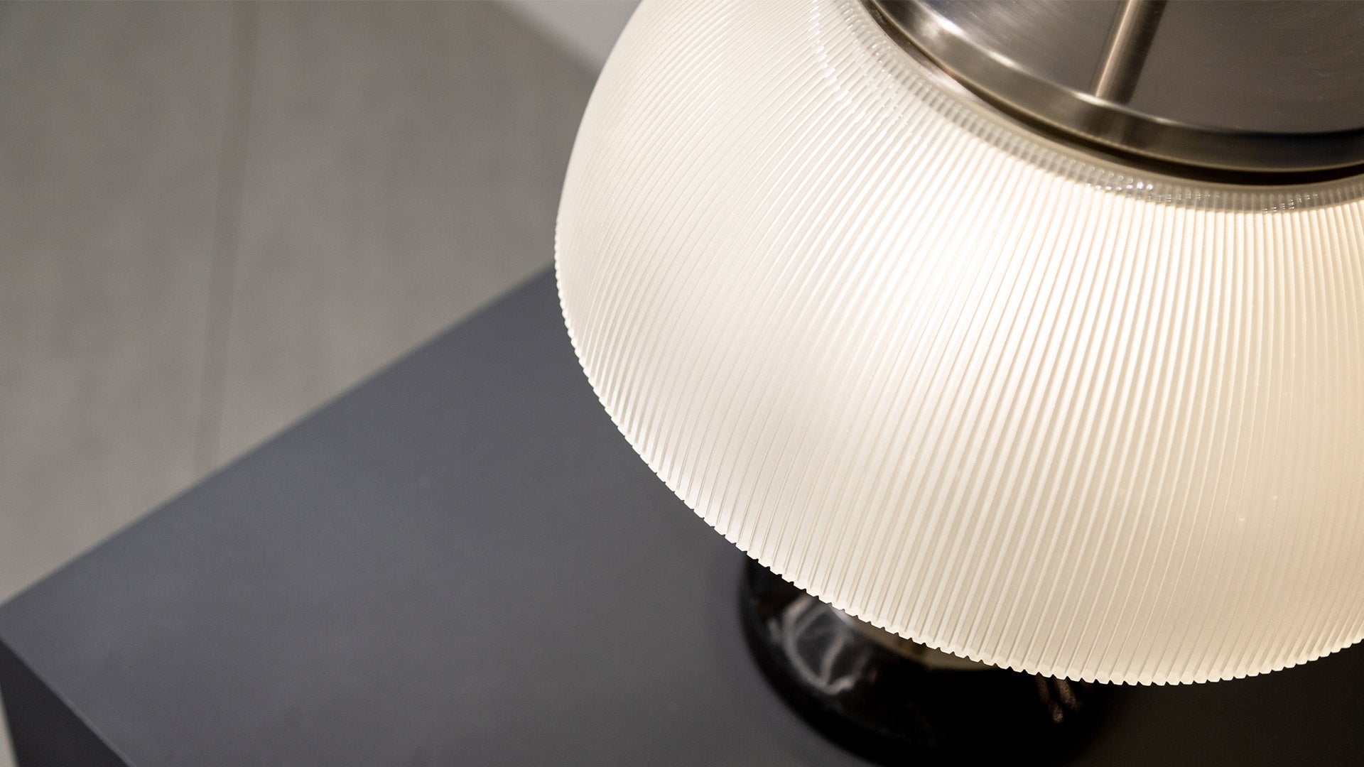 Tischlampe ALFA weiß mit Marmorsockel