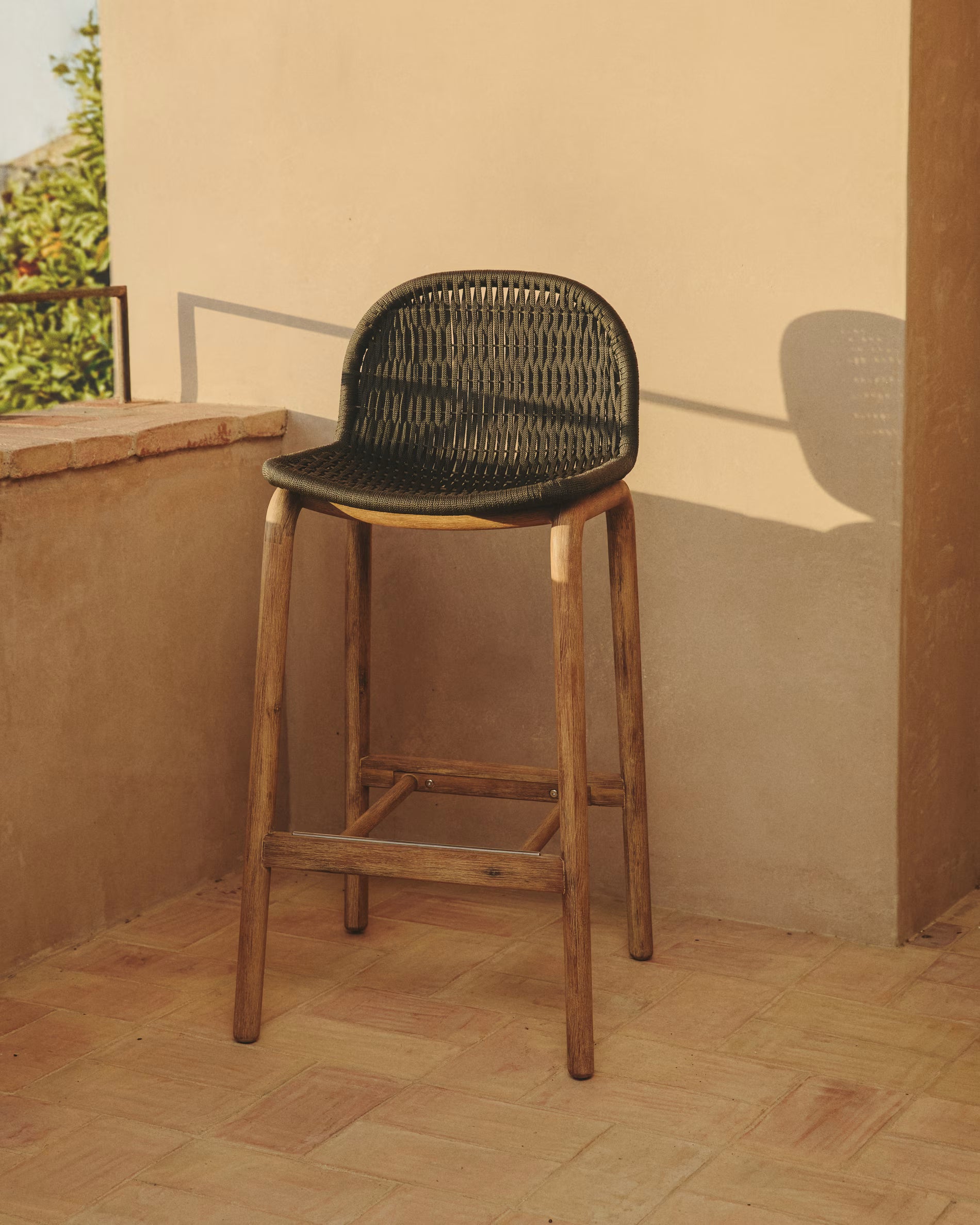 ALIPA Dark Gray Outdoor Bar Chair with Acacia Wood