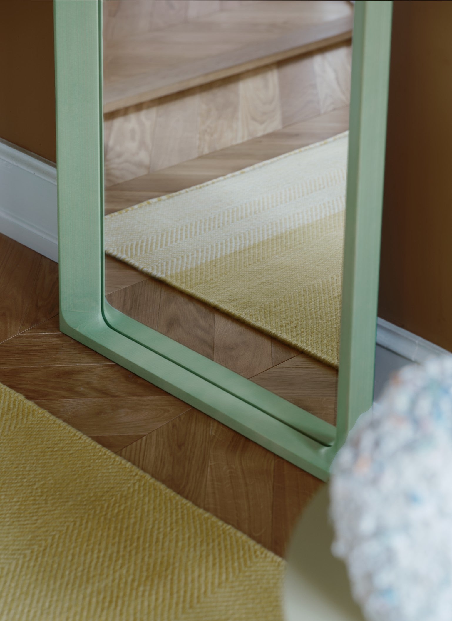 ARCED Mirror Light Green