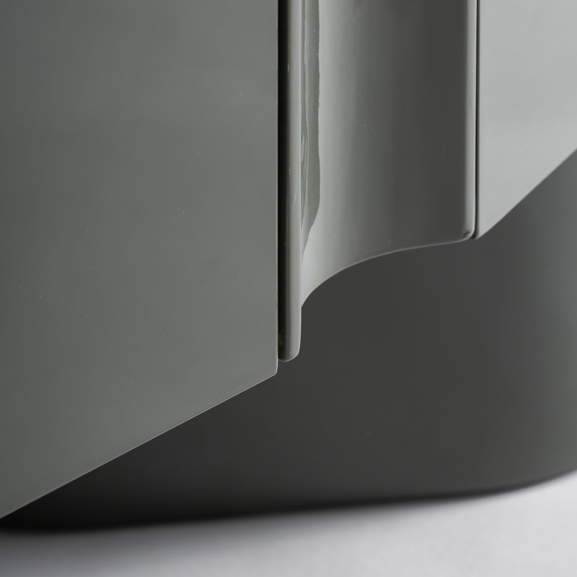 Kleiderschrank SAXBY salbeigrün