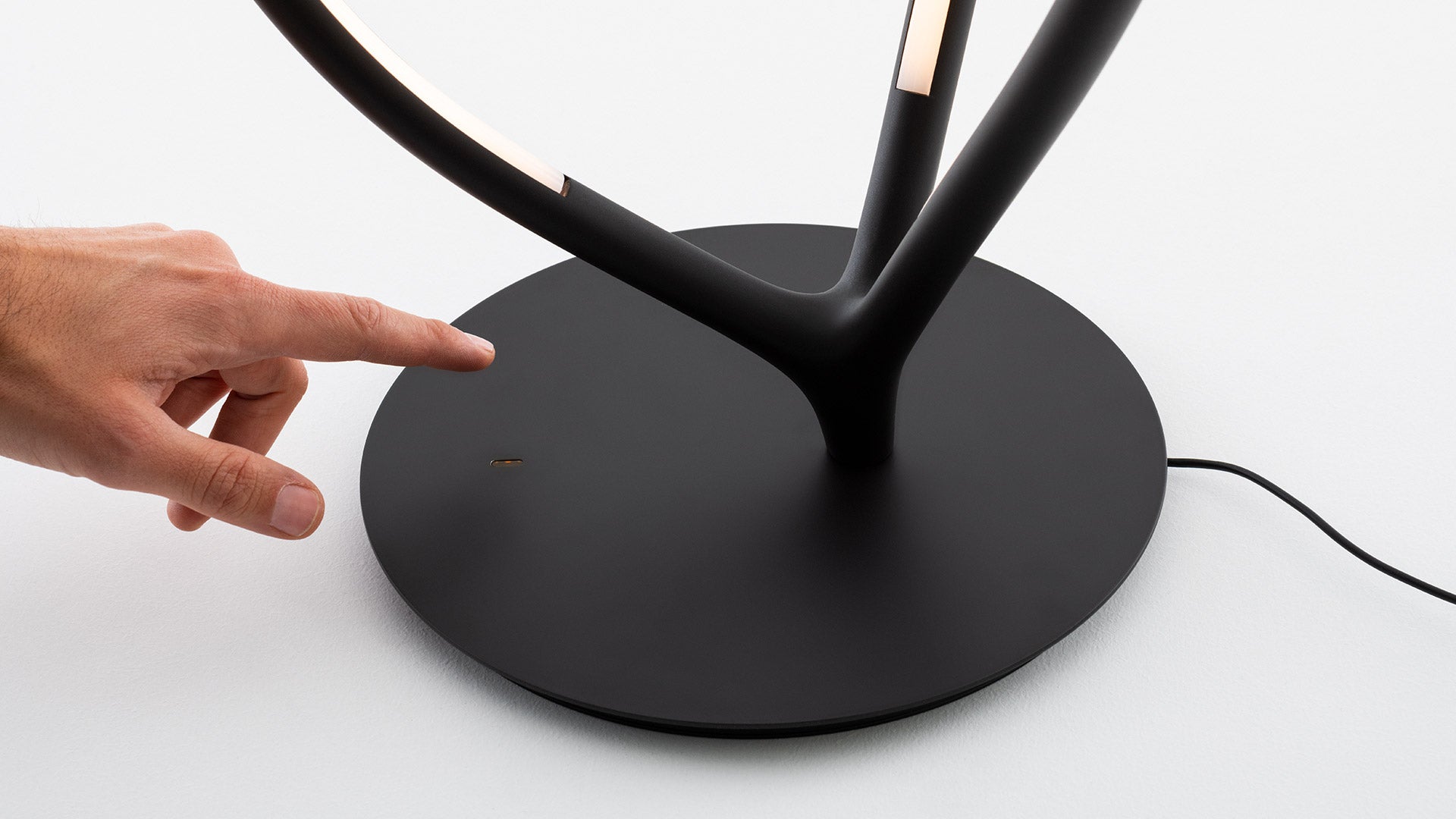 Tischlampe ARRIVAL gold