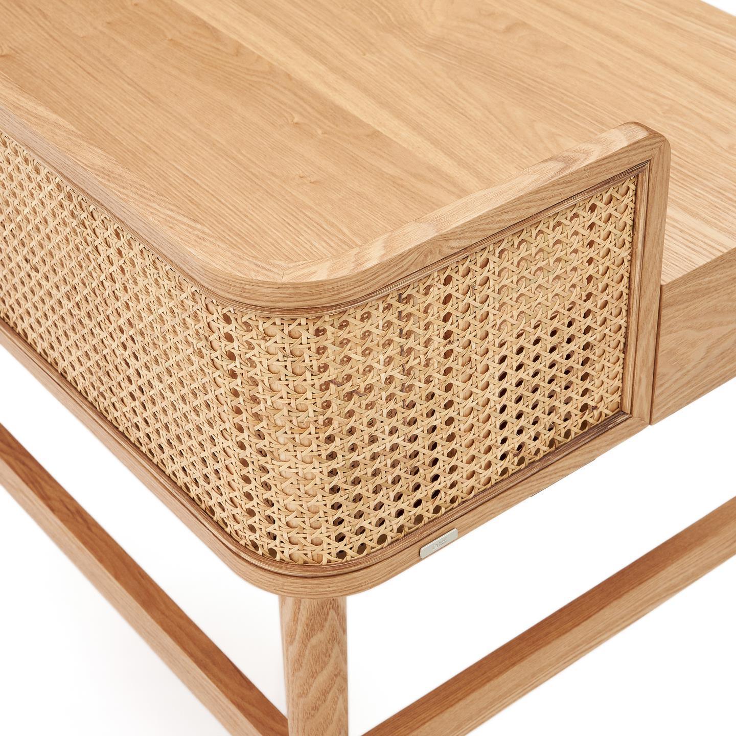 Biurko ARAXI lite drewno jesionowe La Forma    Eye on Design