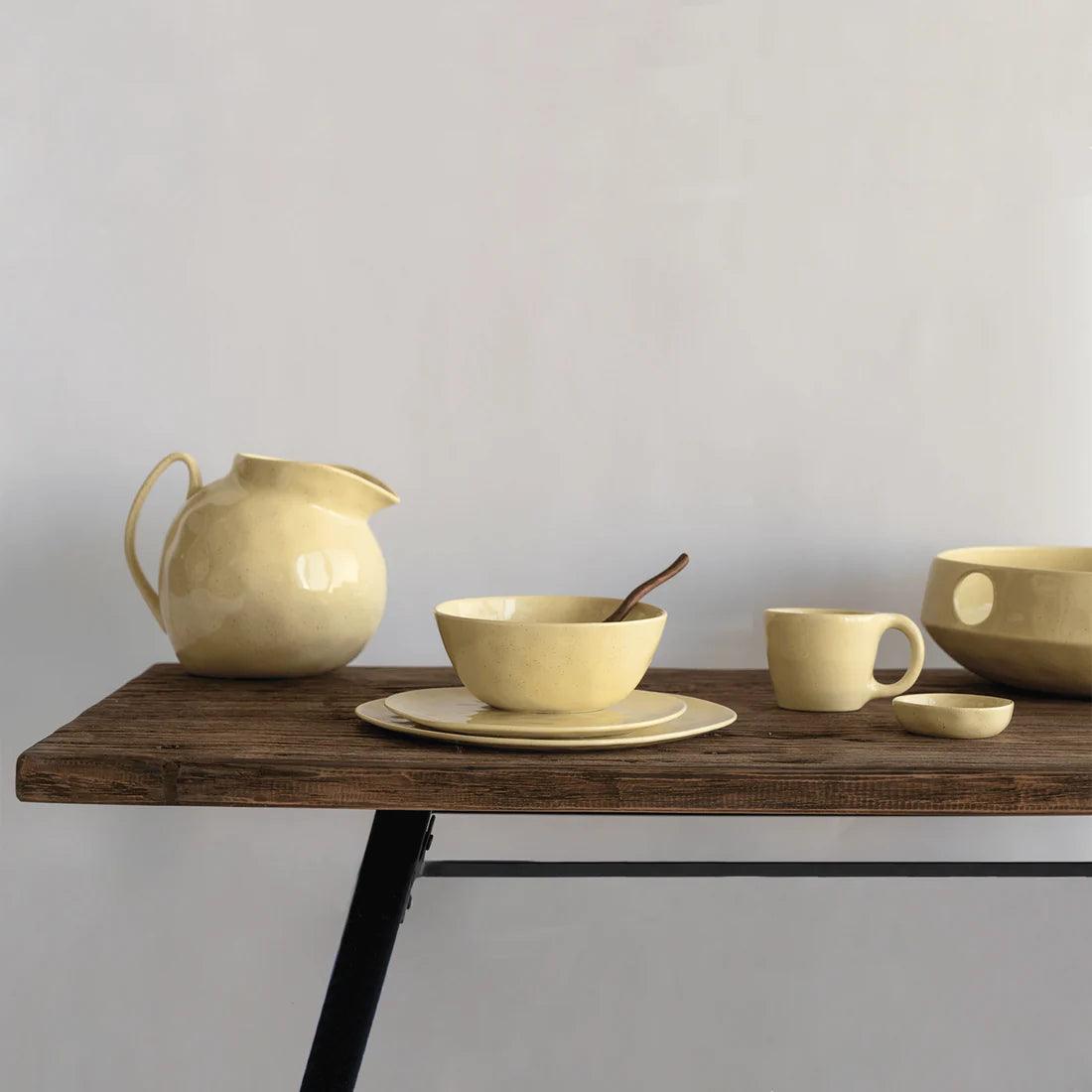 Biurko UNC drewno z recyklingu Urban Nature Culture    Eye on Design