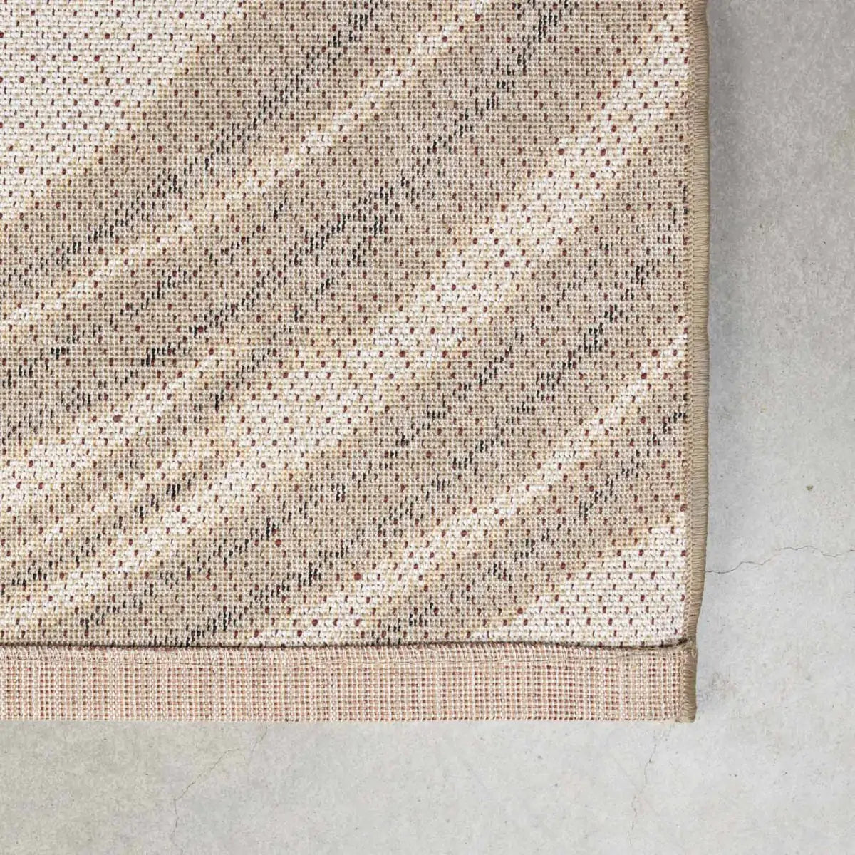 LEGEND OF KOI CARPET beige-gray rug