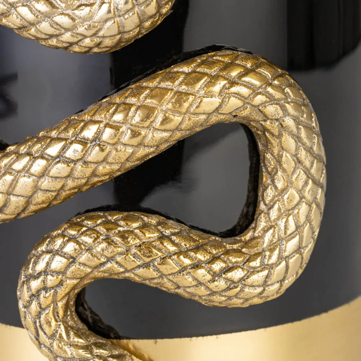 NEVER HURT A SNAKE VASE schwarz mit gold