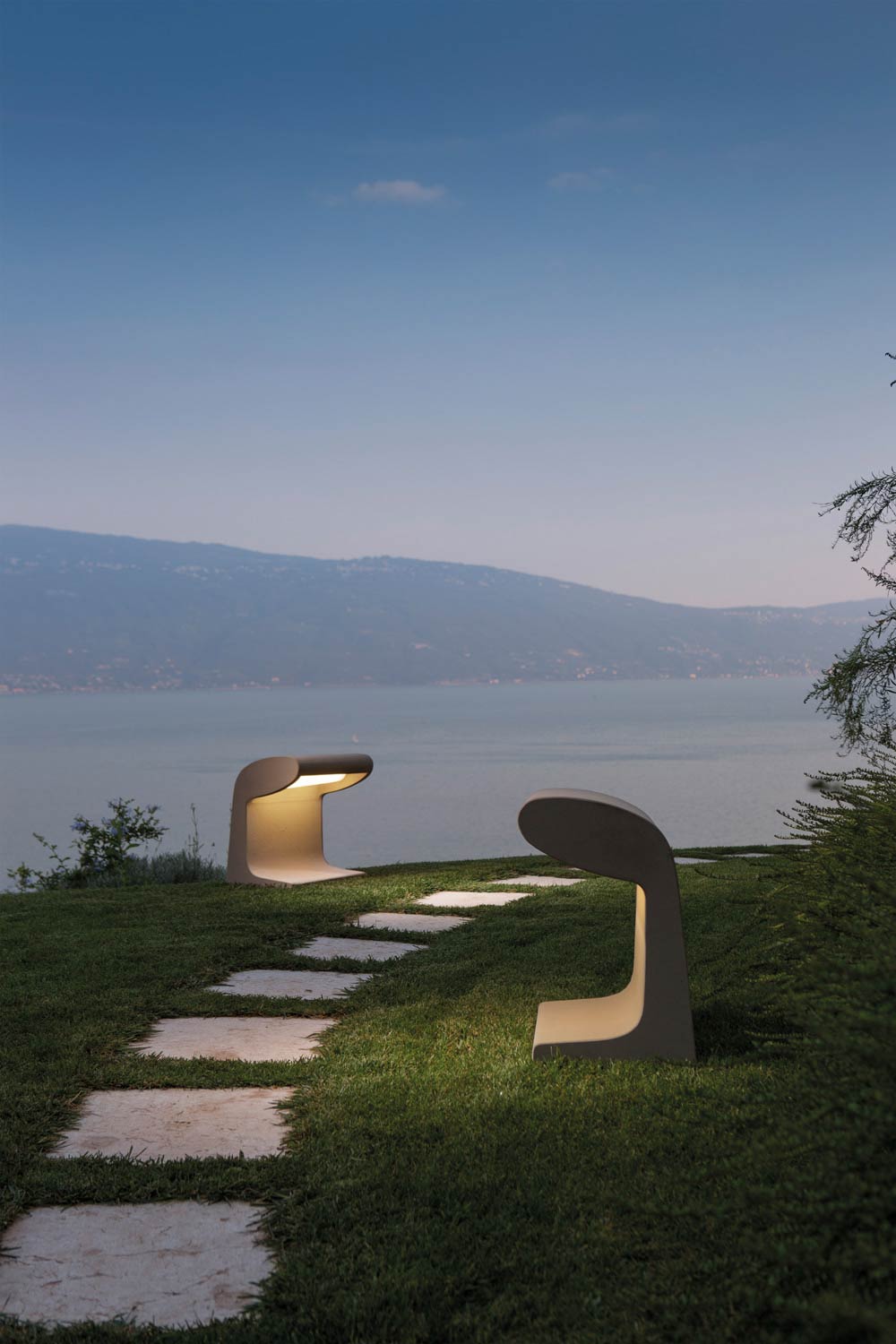 Outdoor floor lamp BORNE BÉTON concrete