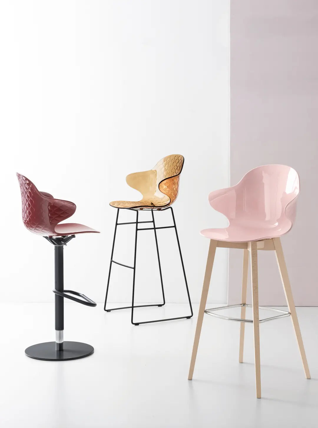 Barhocker SAINT TROPEZ mit weißem Sitz und metallischem Gestell