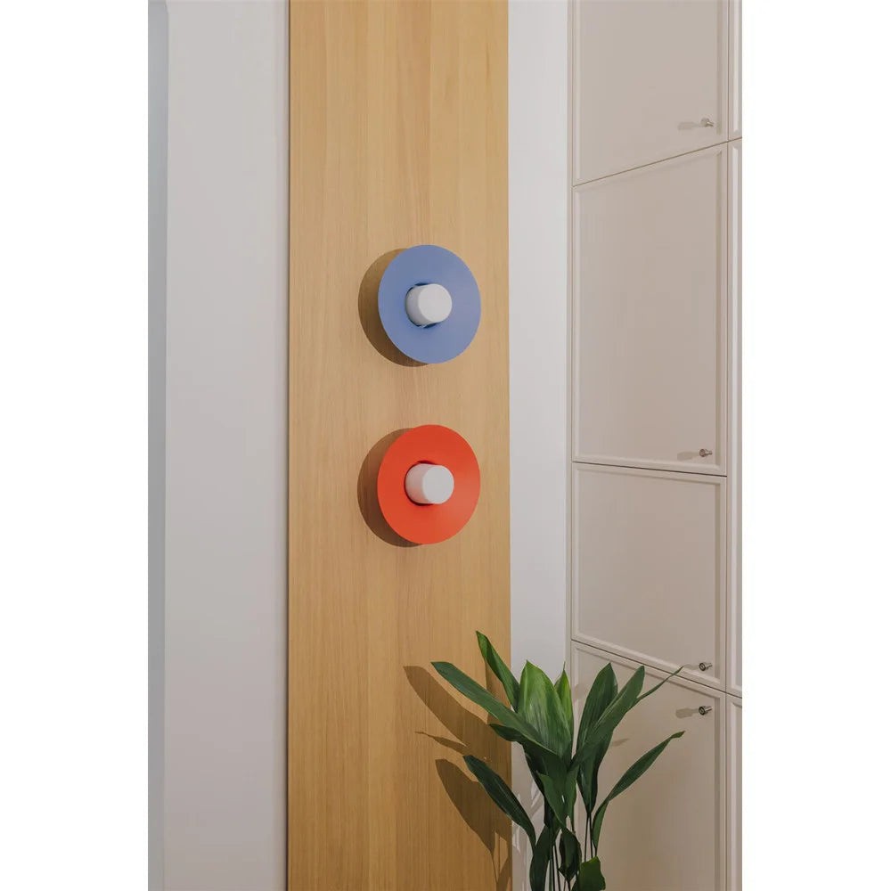 CAPONIO blaue Wandleuchte